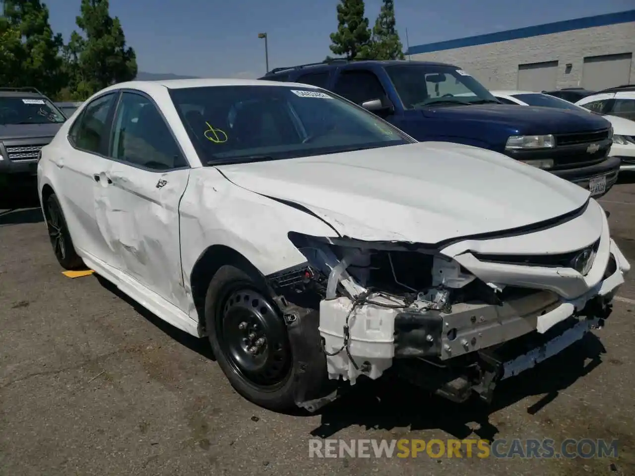 1 Photograph of a damaged car 4T1G11AK5NU619092 TOYOTA CAMRY 2022