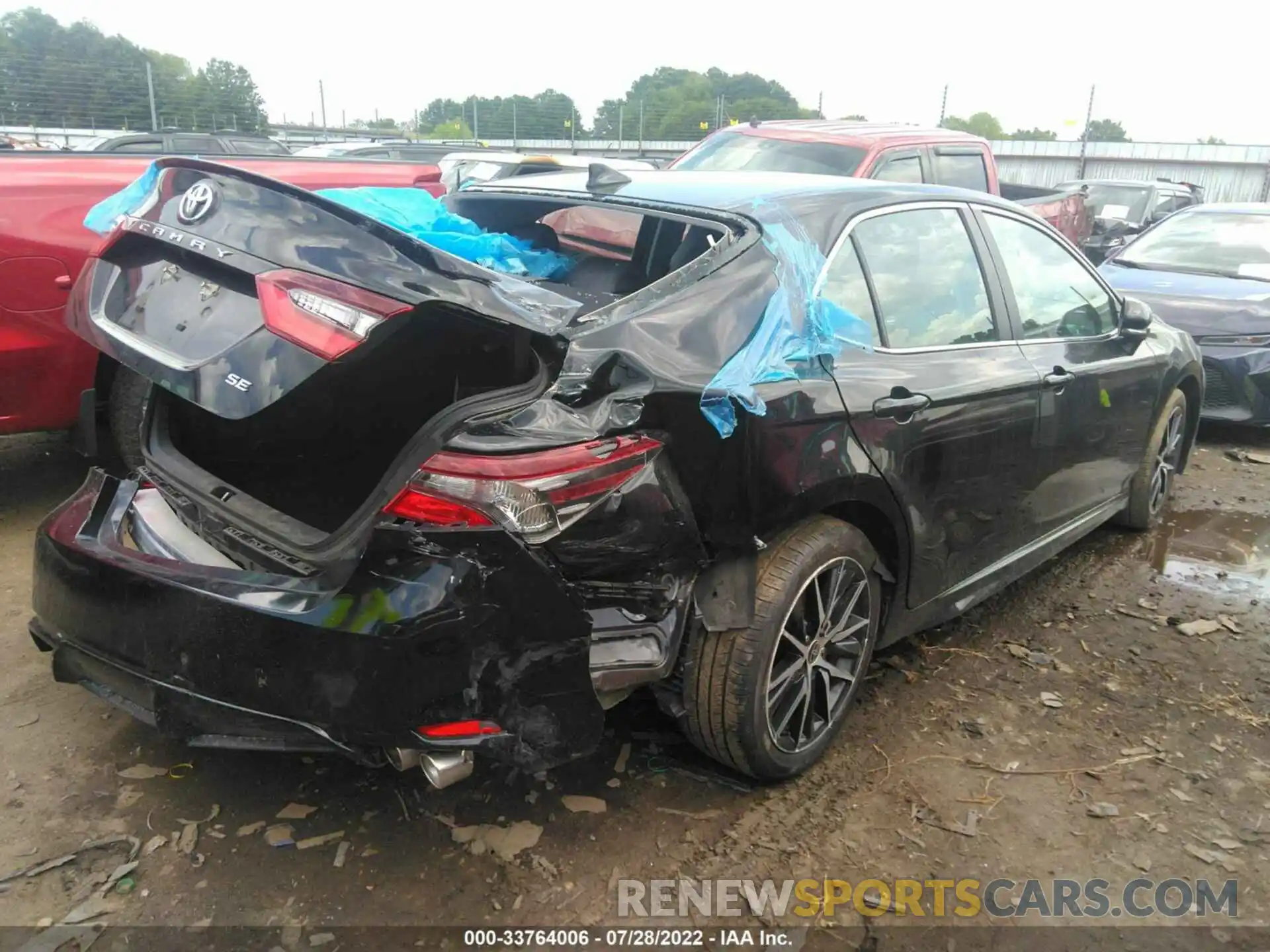 4 Photograph of a damaged car 4T1G11AK5NU623157 TOYOTA CAMRY 2022