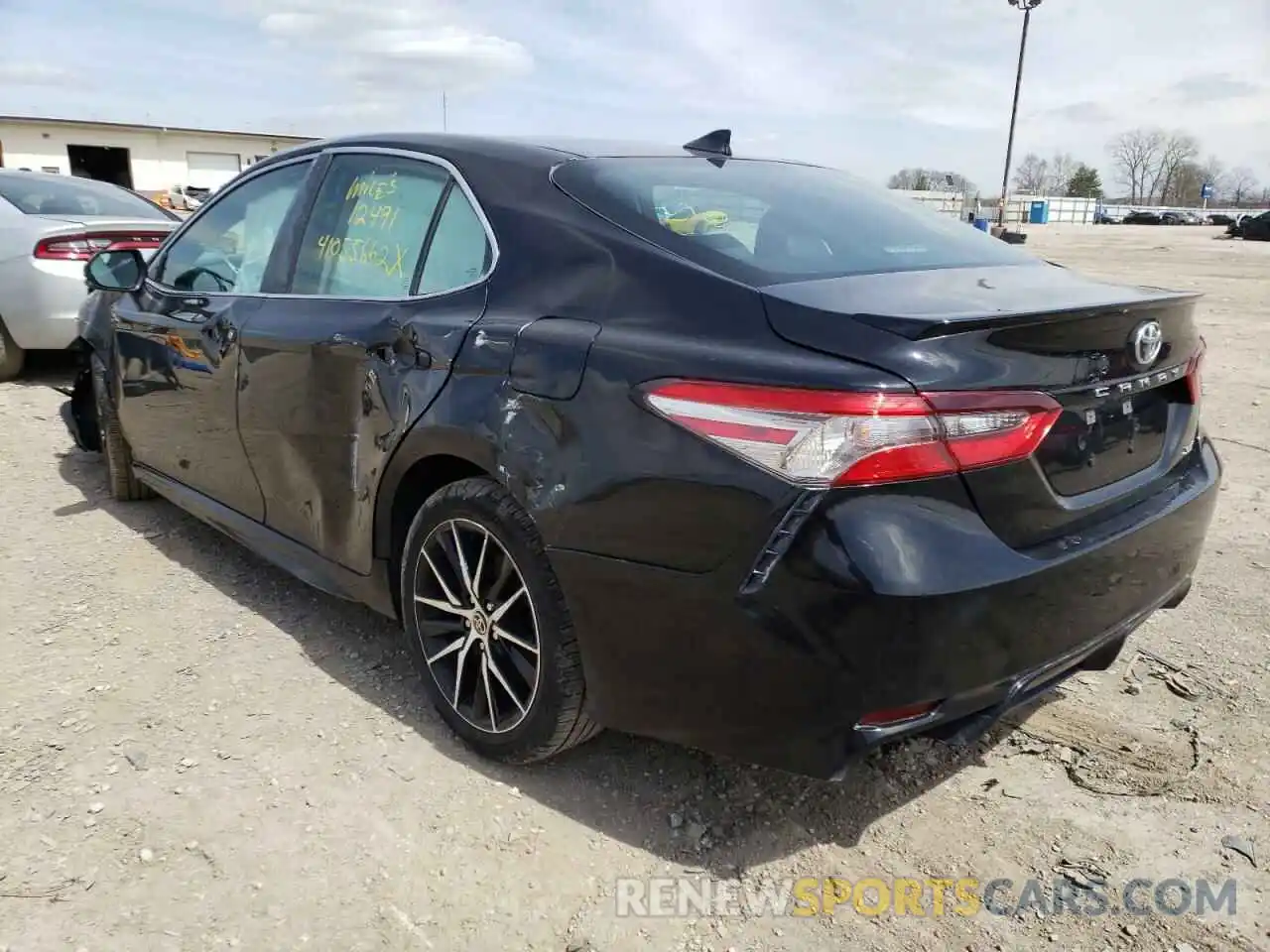 3 Photograph of a damaged car 4T1G11AK5NU624406 TOYOTA CAMRY 2022