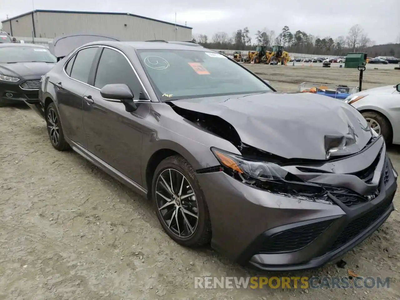 1 Photograph of a damaged car 4T1G11AK5NU625281 TOYOTA CAMRY 2022