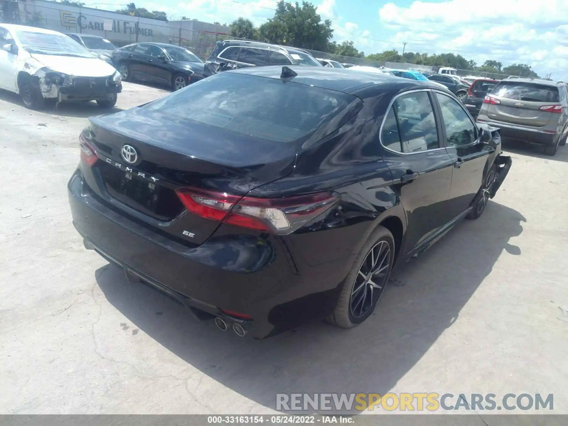 4 Photograph of a damaged car 4T1G11AK5NU637849 TOYOTA CAMRY 2022