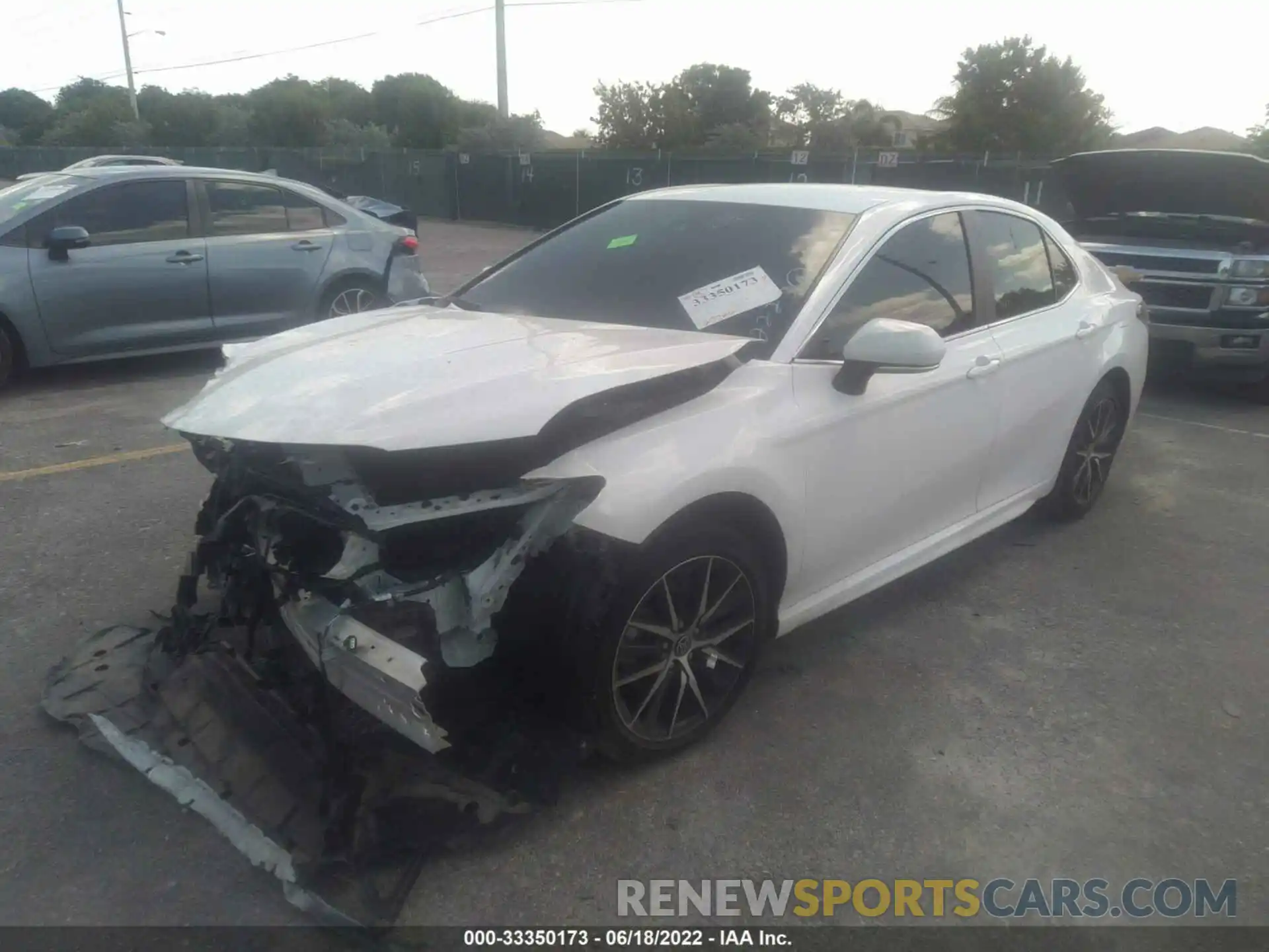 2 Photograph of a damaged car 4T1G11AK5NU652223 TOYOTA CAMRY 2022