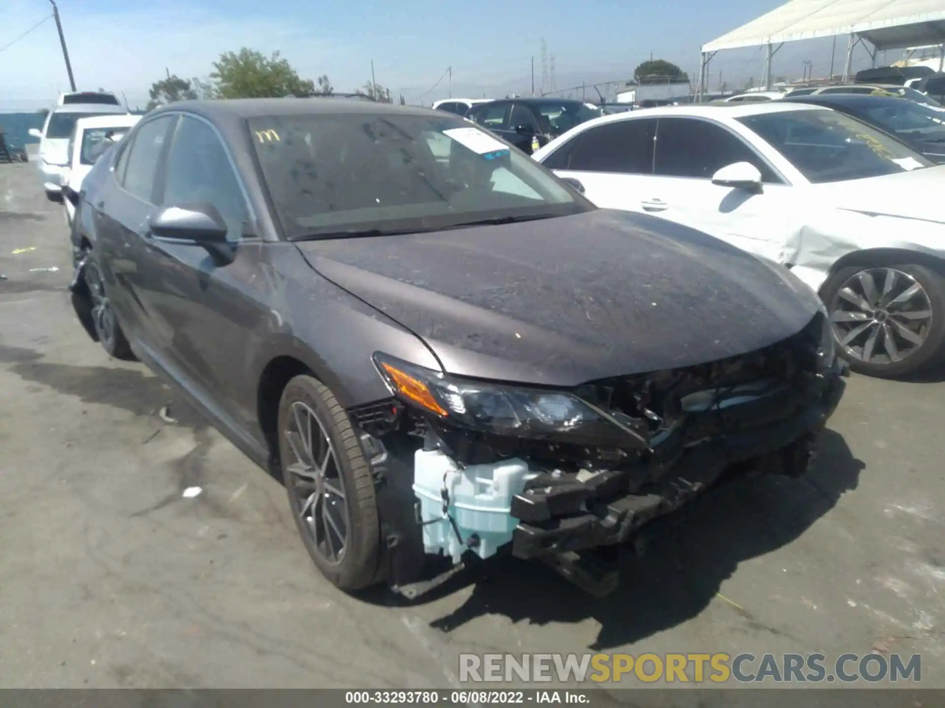 1 Photograph of a damaged car 4T1G11AK5NU654022 TOYOTA CAMRY 2022