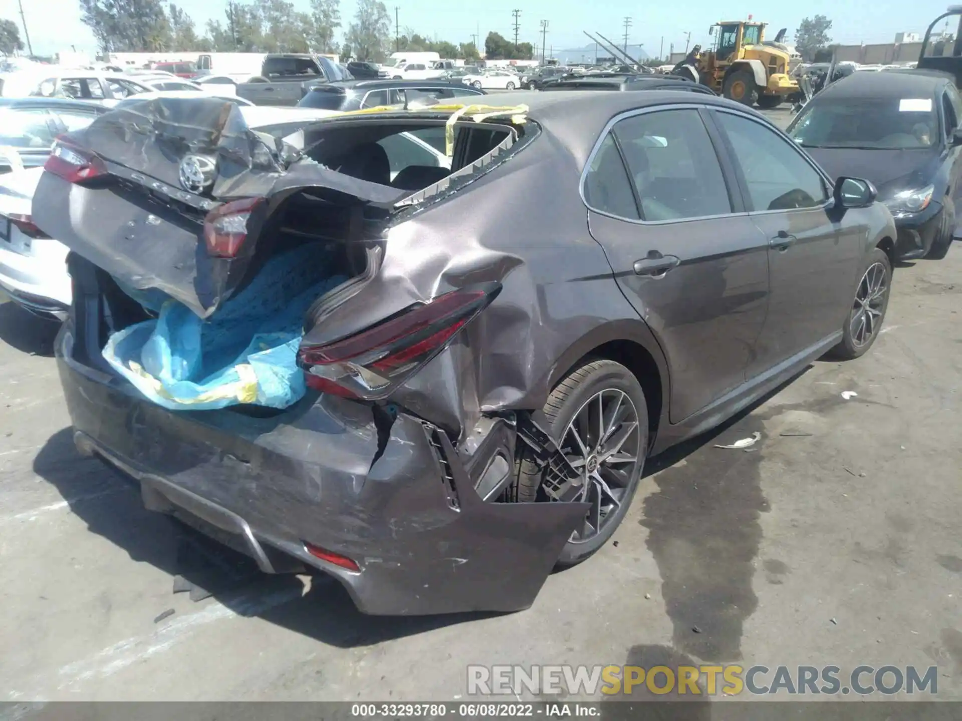 4 Photograph of a damaged car 4T1G11AK5NU654022 TOYOTA CAMRY 2022