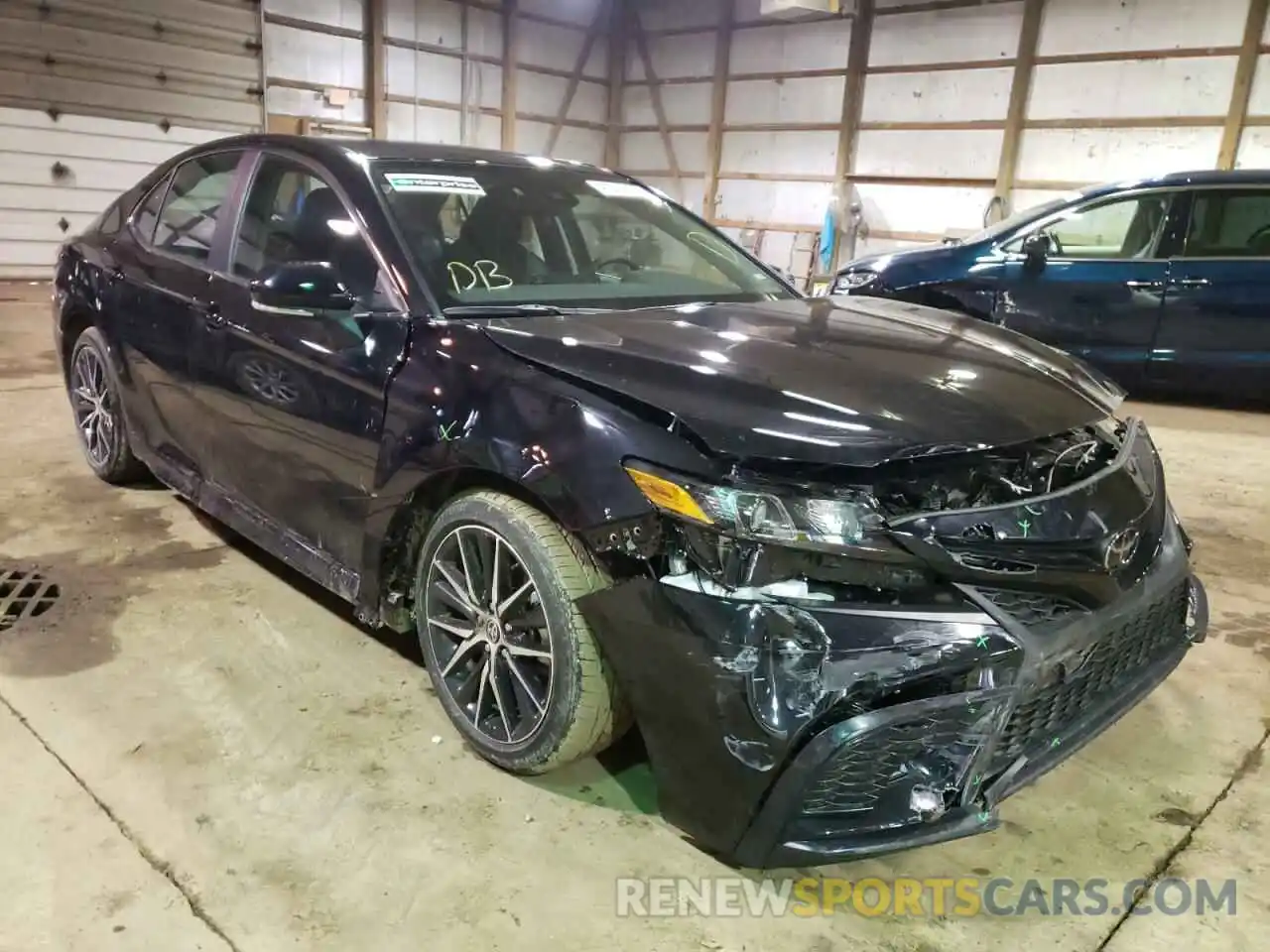 1 Photograph of a damaged car 4T1G11AK5NU665246 TOYOTA CAMRY 2022