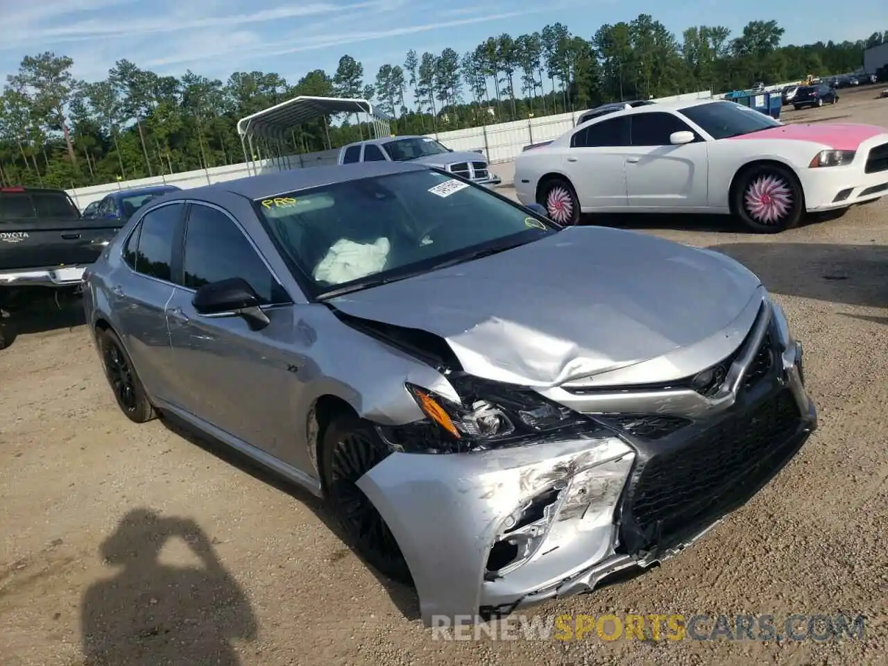 1 Photograph of a damaged car 4T1G11AK5NU692043 TOYOTA CAMRY 2022