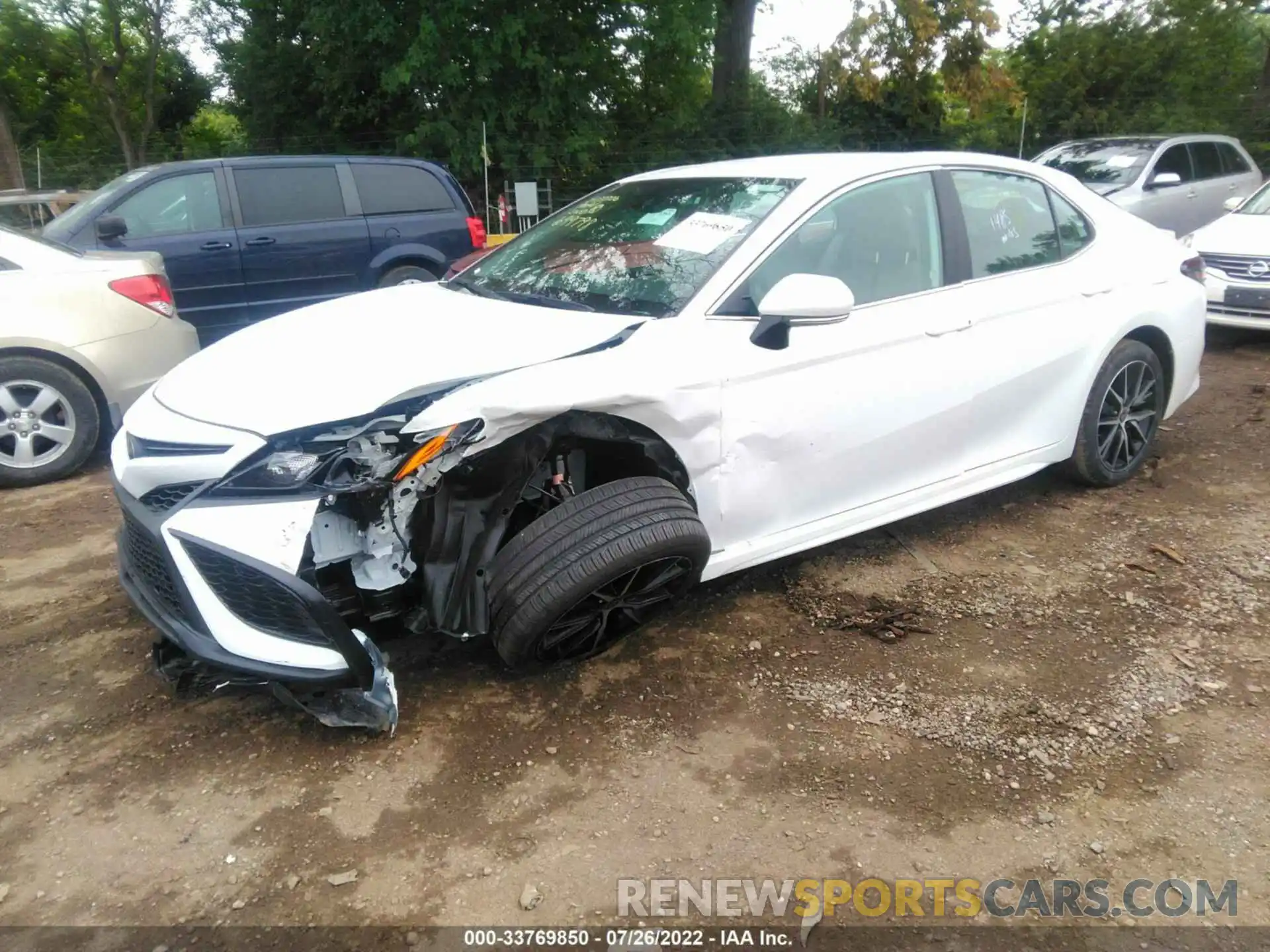 2 Photograph of a damaged car 4T1G11AK5NU699798 TOYOTA CAMRY 2022