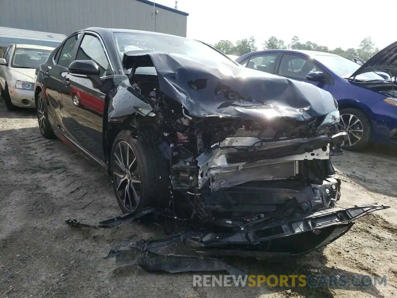 1 Photograph of a damaged car 4T1G11AK6NU042833 TOYOTA CAMRY 2022