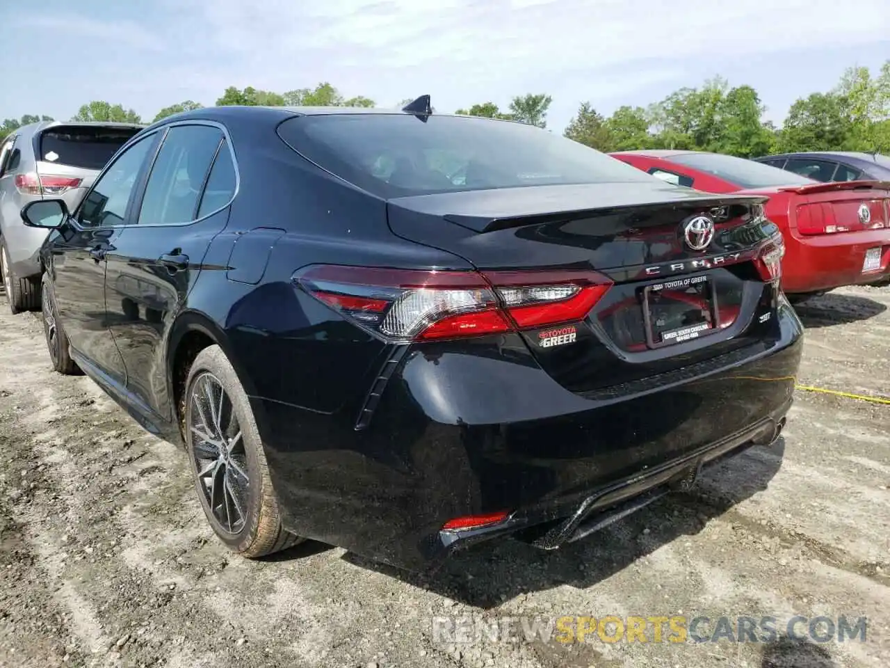 3 Photograph of a damaged car 4T1G11AK6NU042833 TOYOTA CAMRY 2022