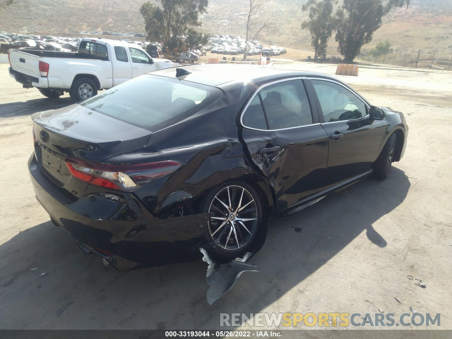 4 Photograph of a damaged car 4T1G11AK6NU047370 TOYOTA CAMRY 2022