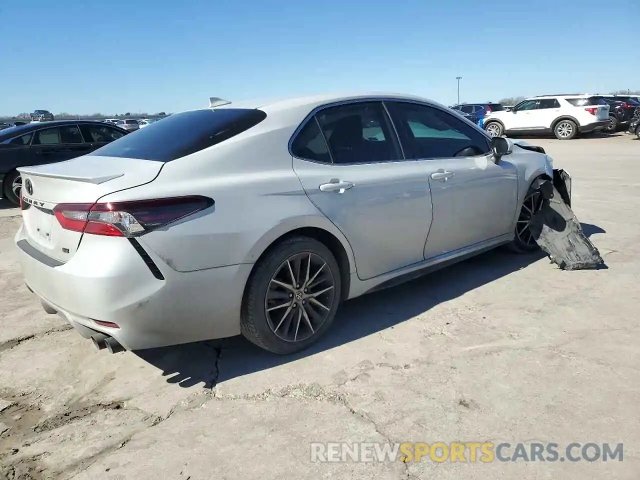 3 Photograph of a damaged car 4T1G11AK6NU058997 TOYOTA CAMRY 2022