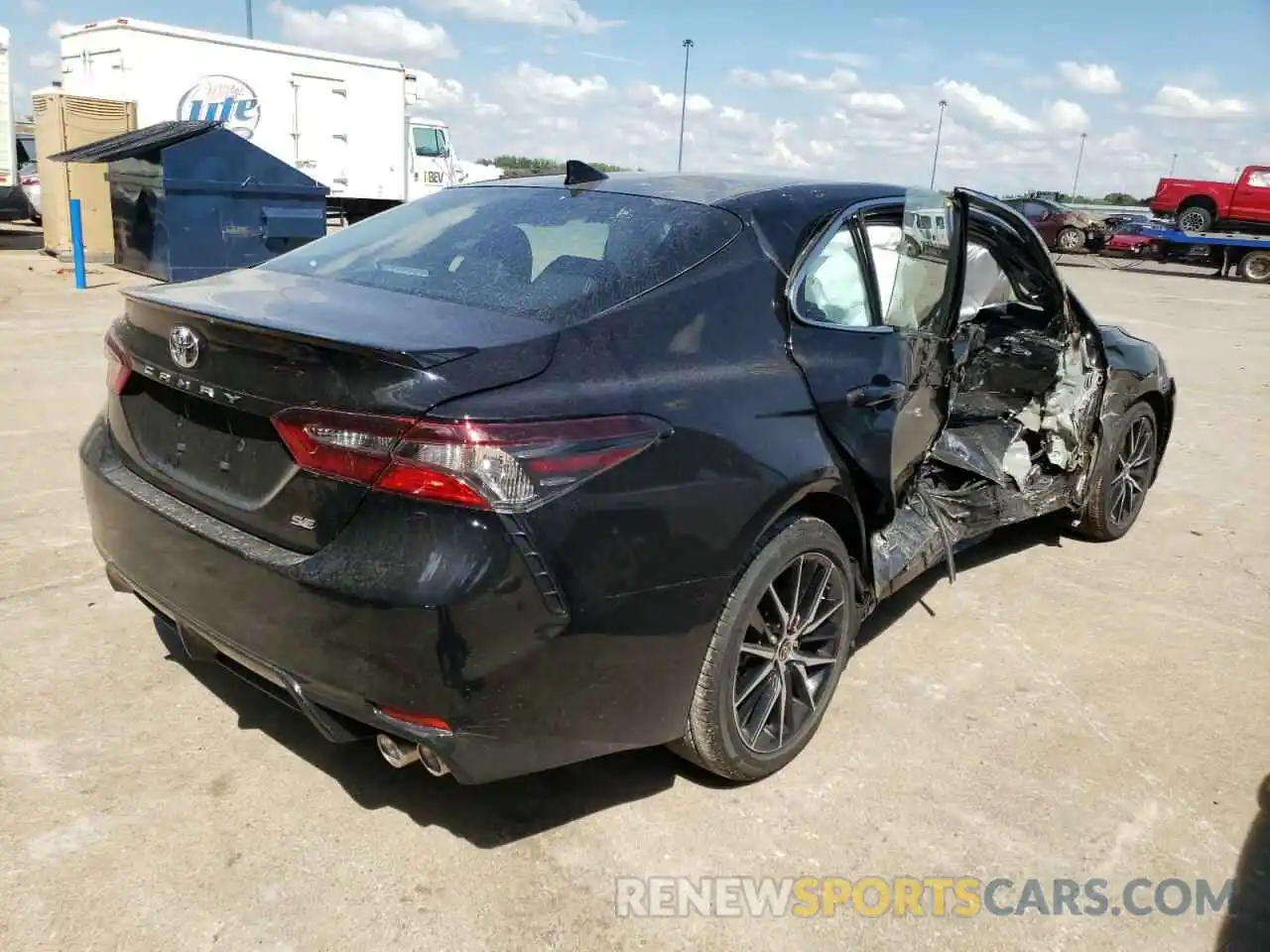 4 Photograph of a damaged car 4T1G11AK6NU073905 TOYOTA CAMRY 2022