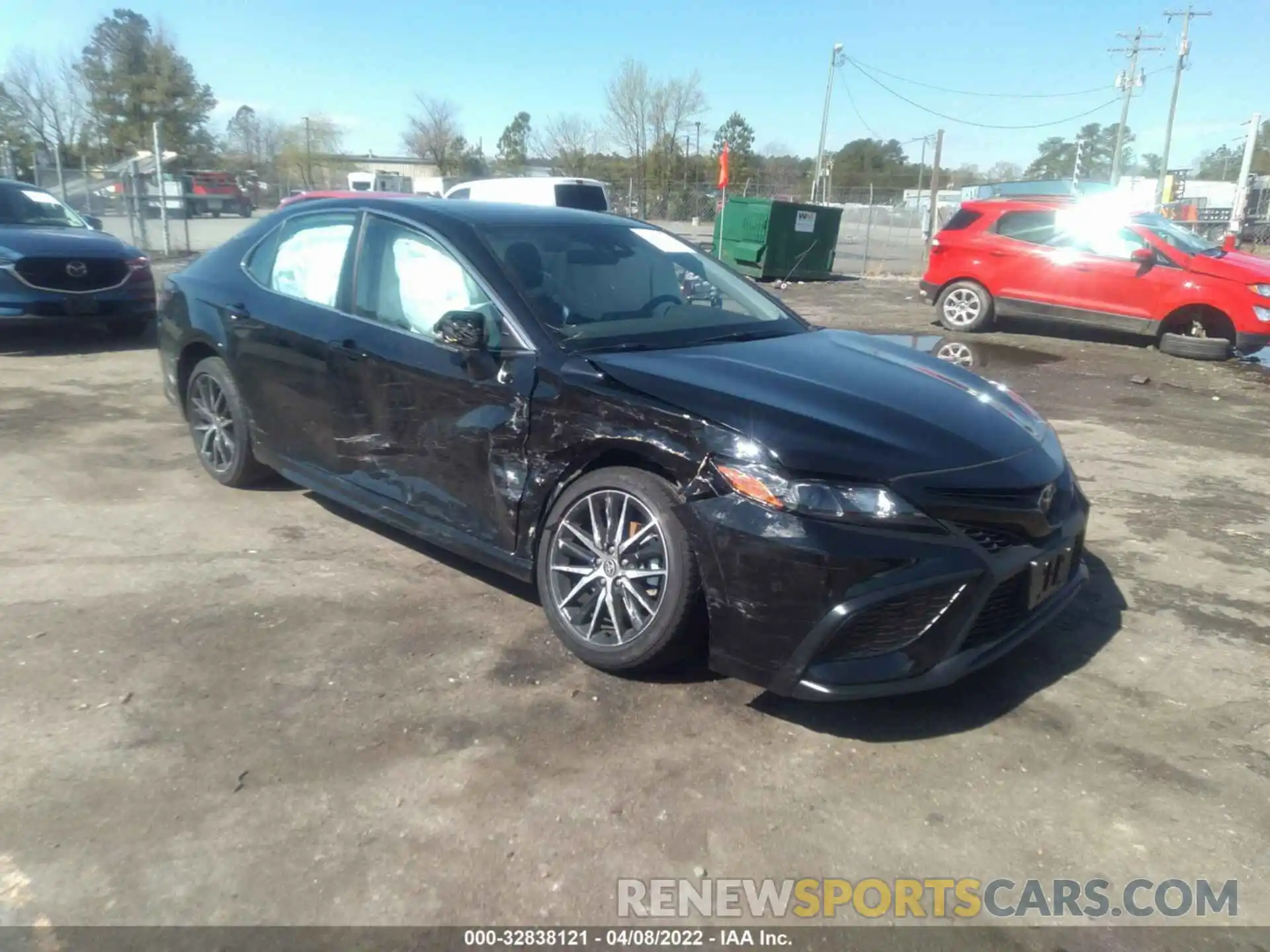 1 Photograph of a damaged car 4T1G11AK6NU499688 TOYOTA CAMRY 2022