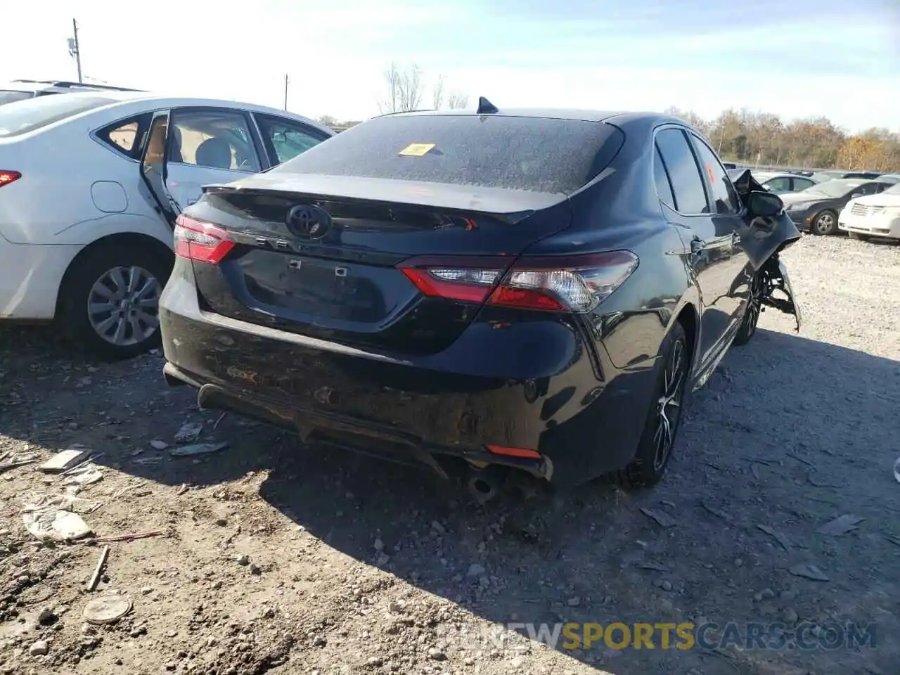 4 Photograph of a damaged car 4T1G11AK6NU620588 TOYOTA CAMRY 2022