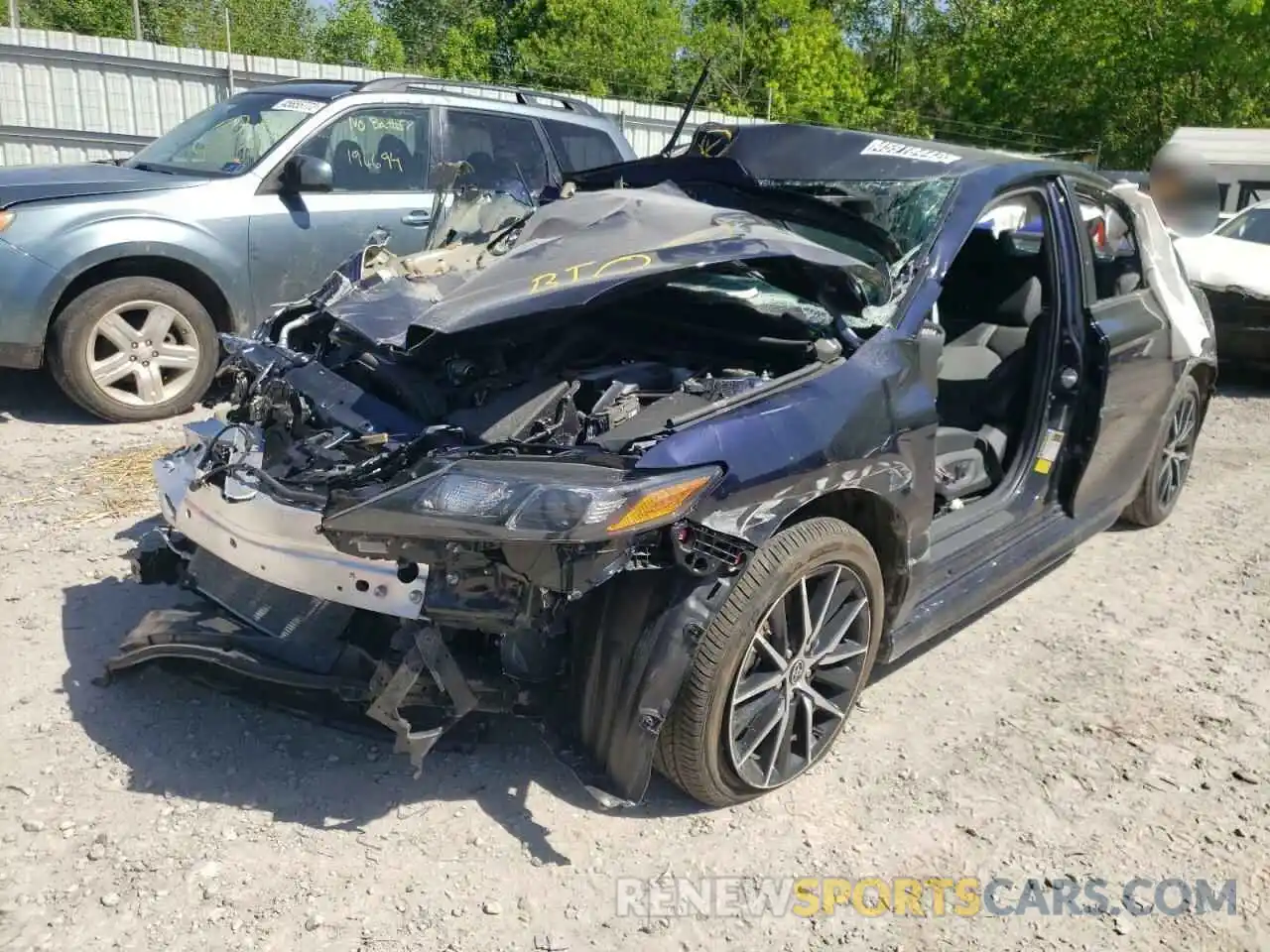 2 Photograph of a damaged car 4T1G11AK6NU637133 TOYOTA CAMRY 2022