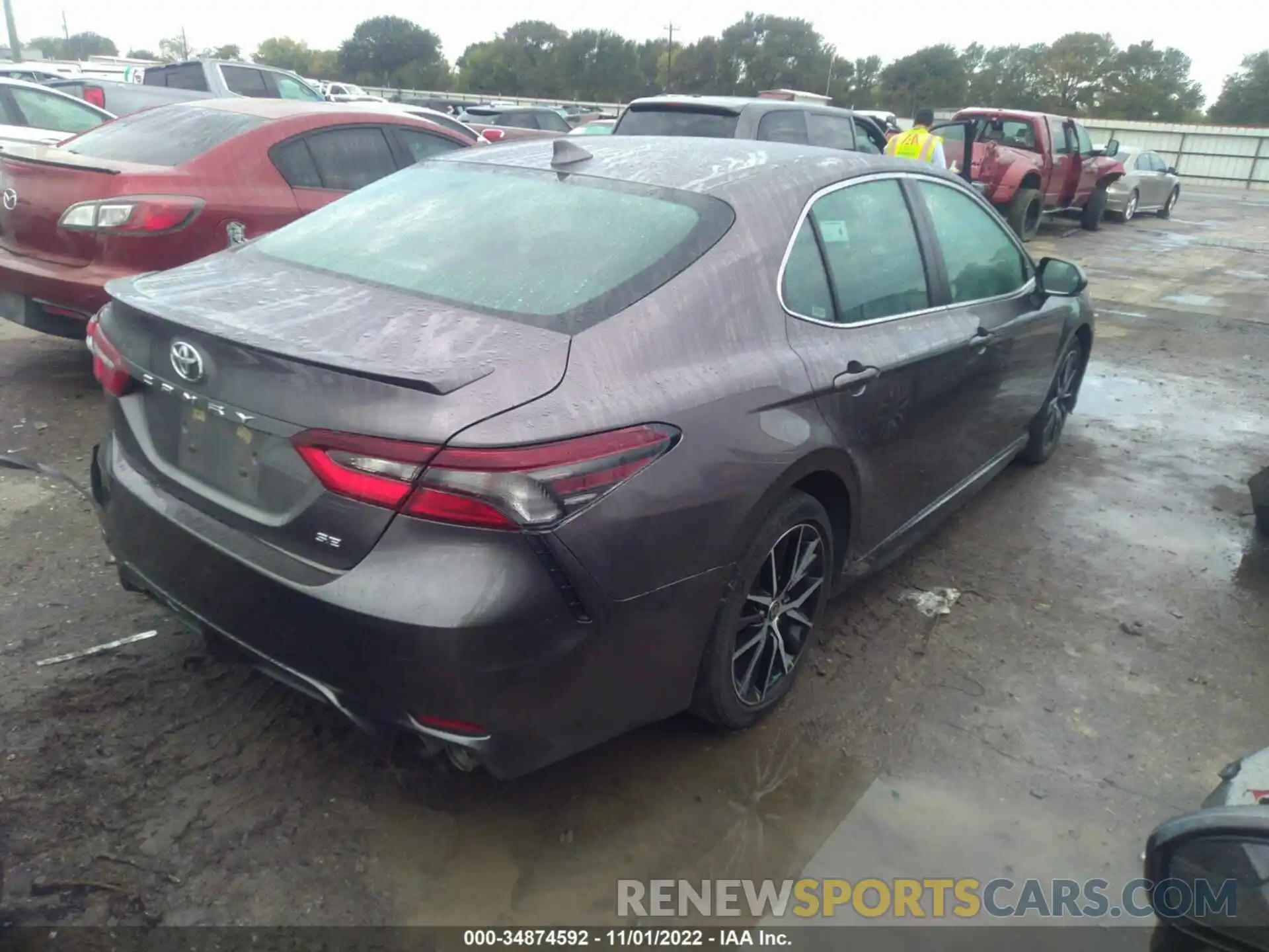 4 Photograph of a damaged car 4T1G11AK6NU639447 TOYOTA CAMRY 2022