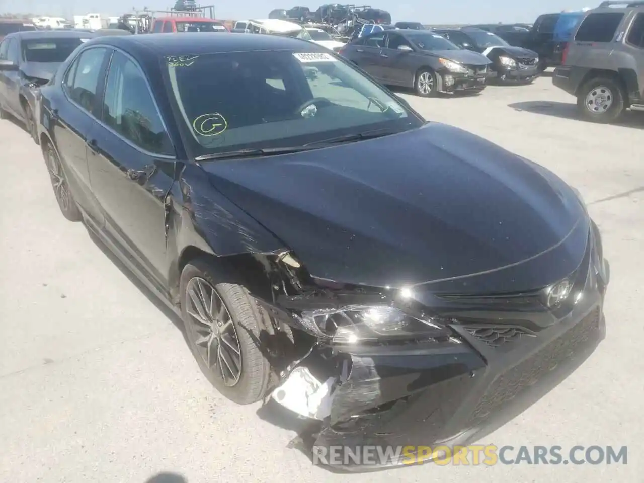 1 Photograph of a damaged car 4T1G11AK6NU659388 TOYOTA CAMRY 2022