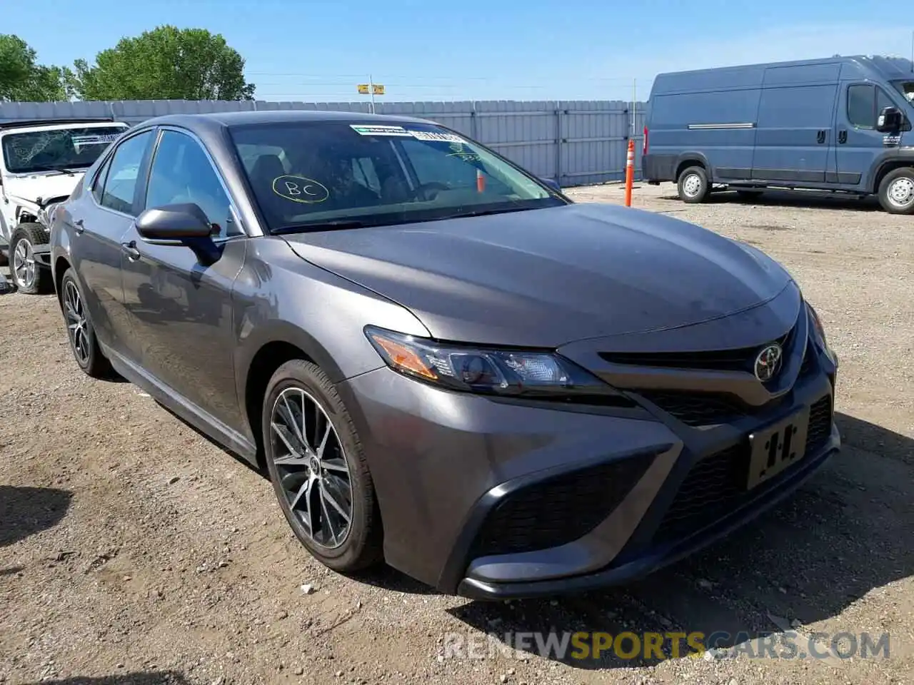 1 Photograph of a damaged car 4T1G11AK6NU683335 TOYOTA CAMRY 2022