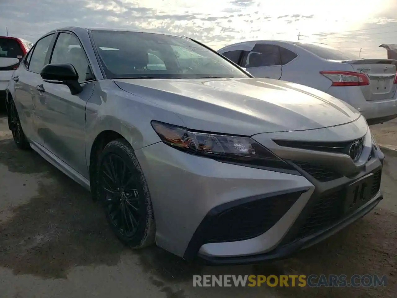 1 Photograph of a damaged car 4T1G11AK7NU001823 TOYOTA CAMRY 2022