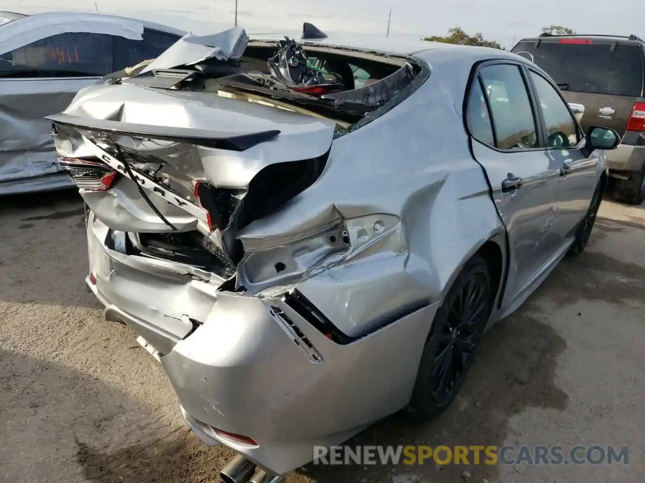 4 Photograph of a damaged car 4T1G11AK7NU001823 TOYOTA CAMRY 2022