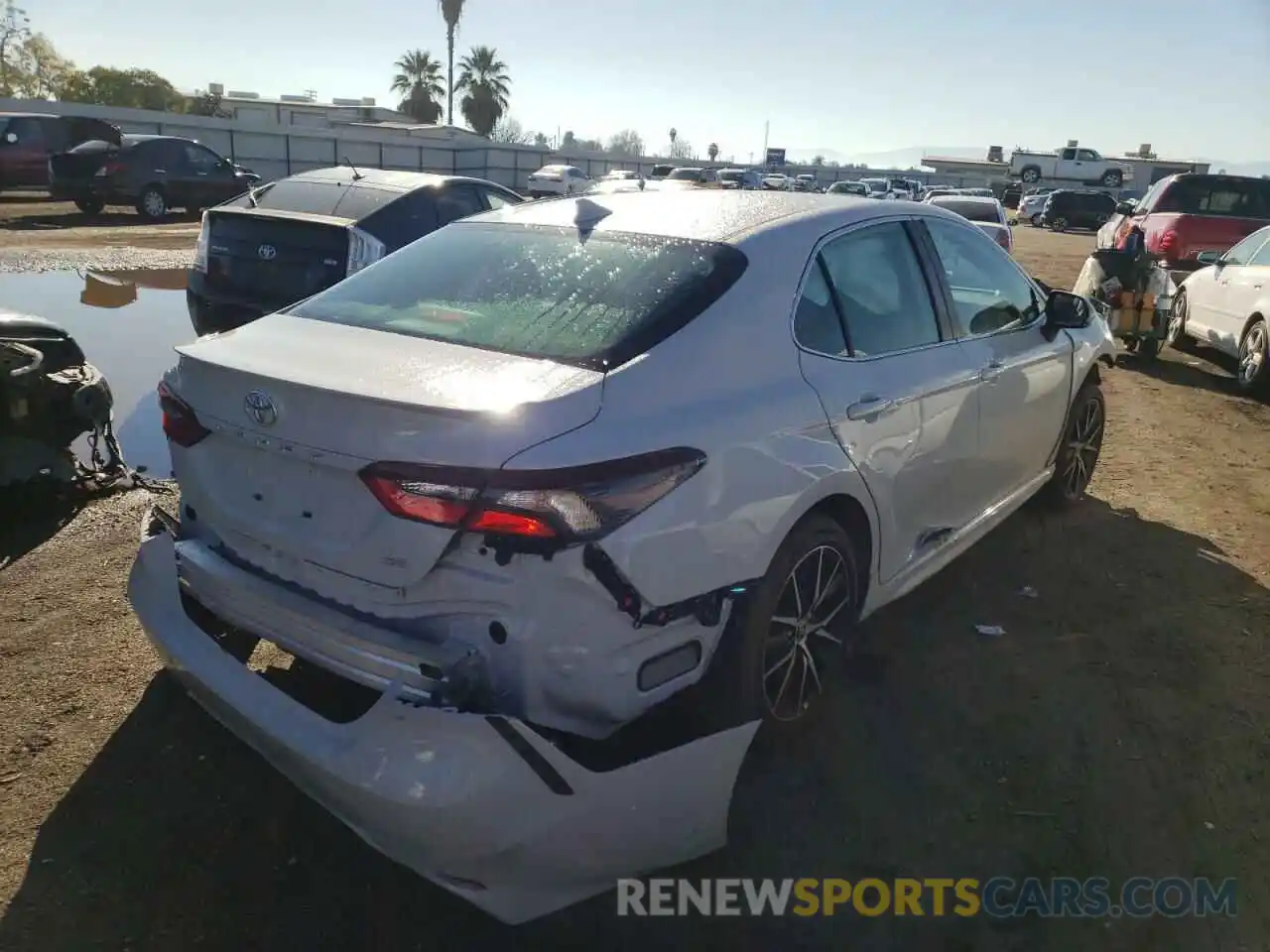 4 Photograph of a damaged car 4T1G11AK7NU004799 TOYOTA CAMRY 2022