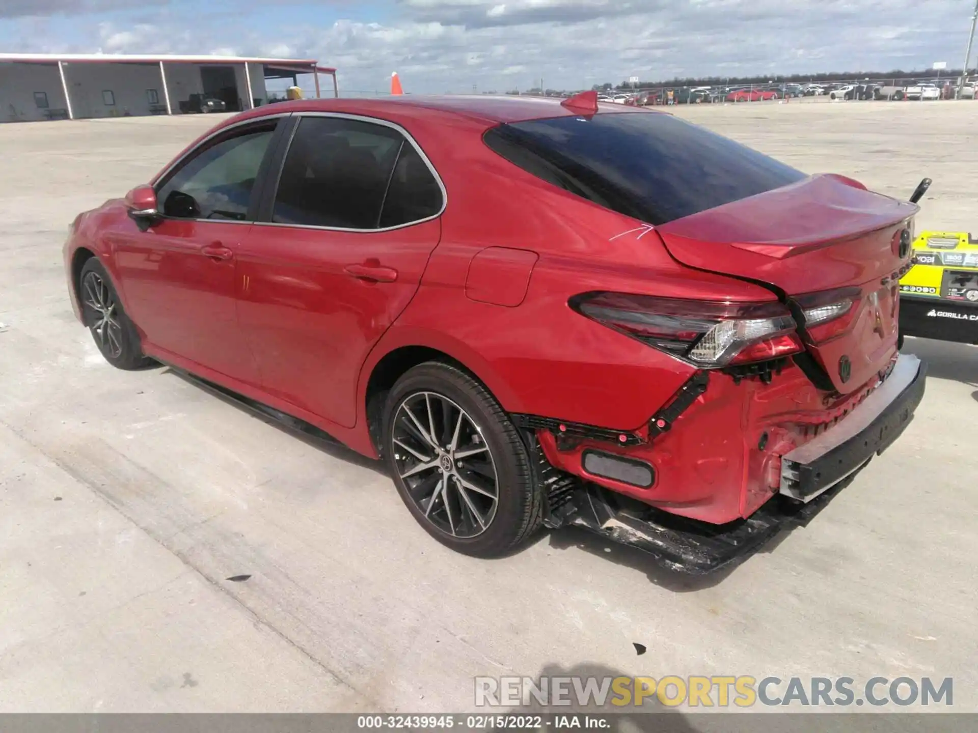 3 Photograph of a damaged car 4T1G11AK7NU012496 TOYOTA CAMRY 2022