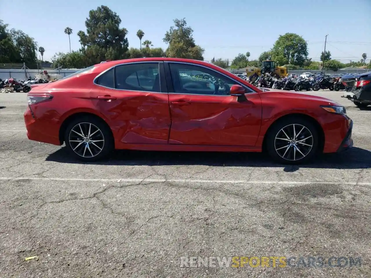 9 Photograph of a damaged car 4T1G11AK7NU036068 TOYOTA CAMRY 2022