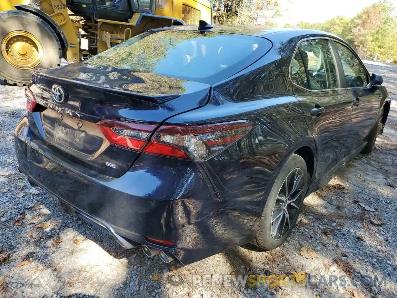 4 Photograph of a damaged car 4T1G11AK7NU669203 TOYOTA CAMRY 2022