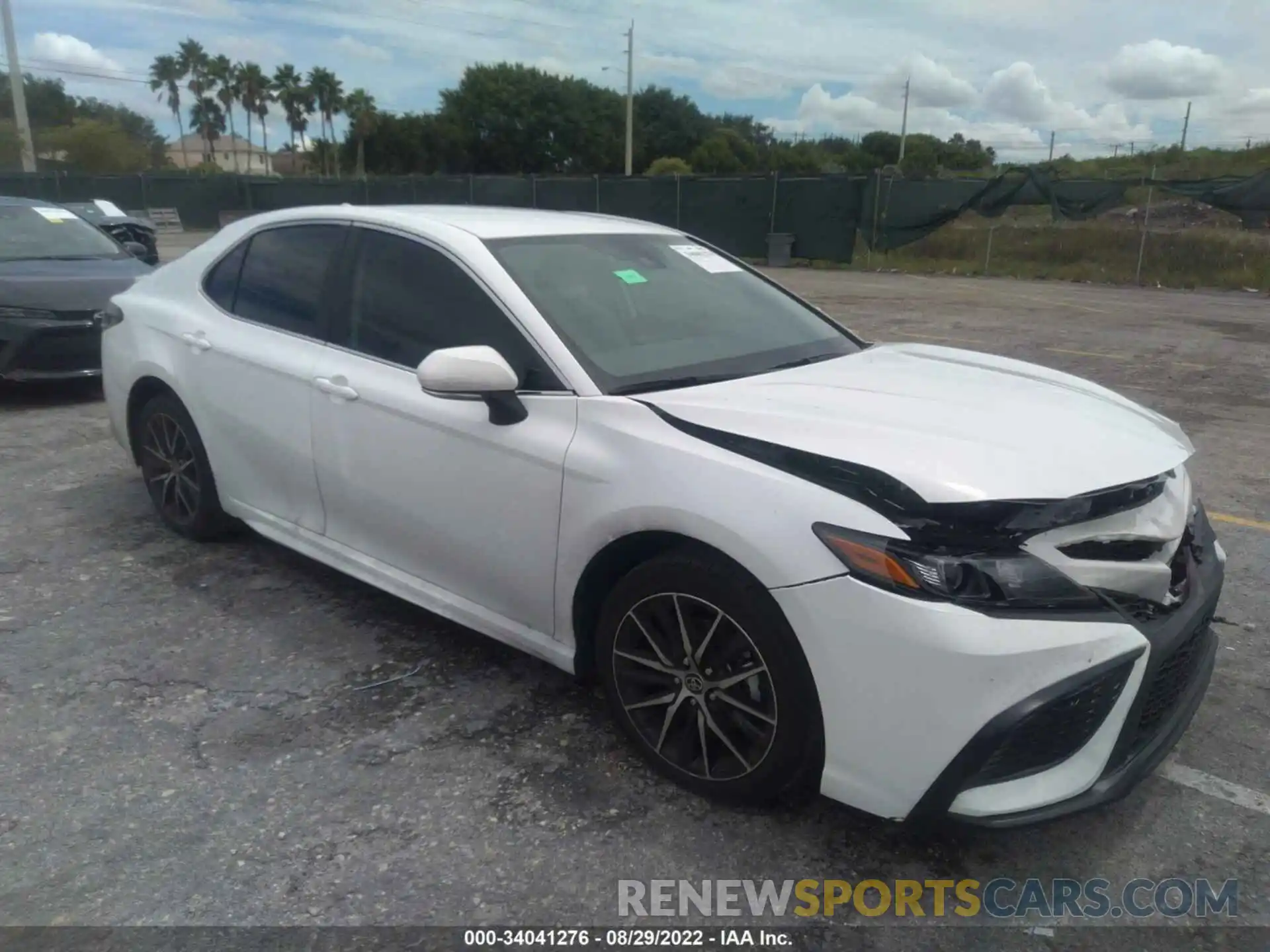 1 Photograph of a damaged car 4T1G11AK7NU688284 TOYOTA CAMRY 2022