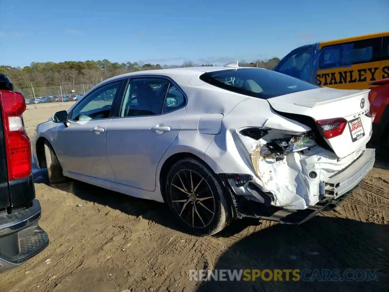 2 Photograph of a damaged car 4T1G11AK7NU700305 TOYOTA CAMRY 2022