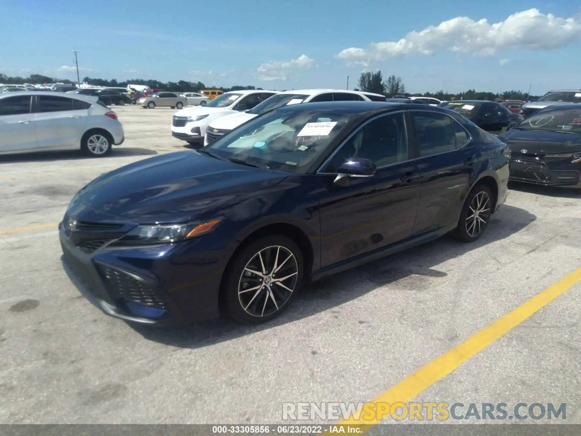 2 Photograph of a damaged car 4T1G11AK8NU632998 TOYOTA CAMRY 2022