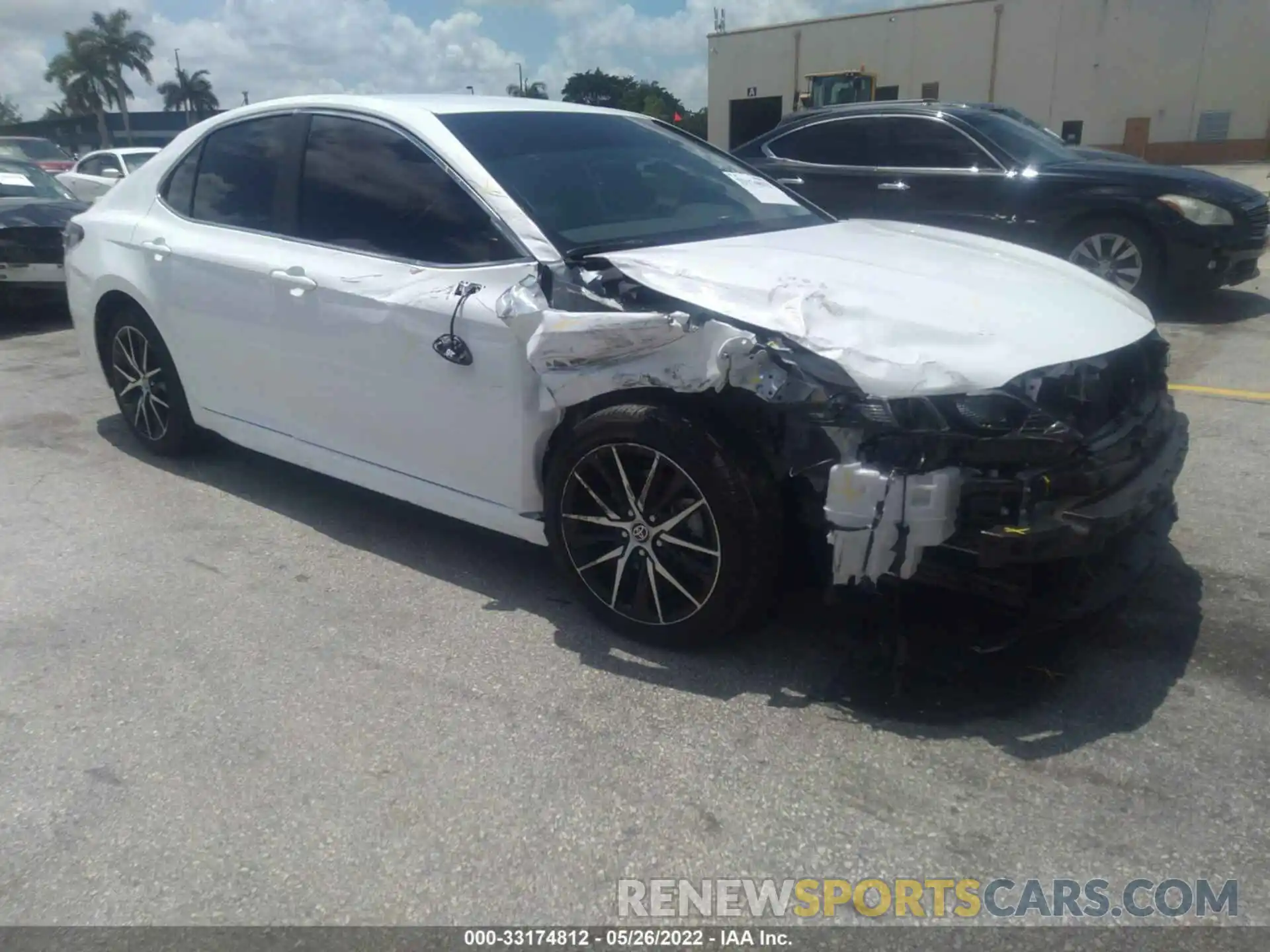 1 Photograph of a damaged car 4T1G11AK8NU644424 TOYOTA CAMRY 2022