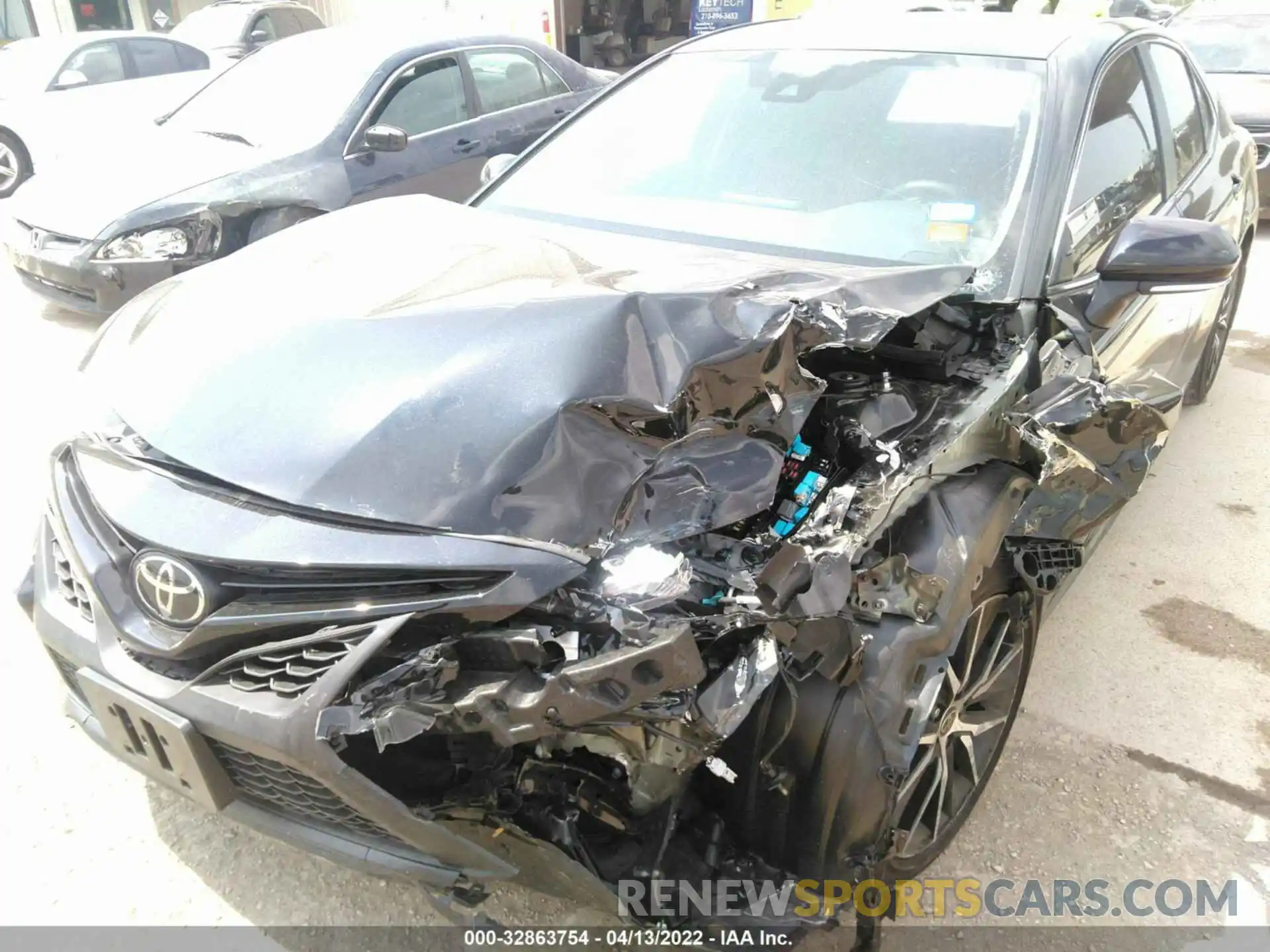 6 Photograph of a damaged car 4T1G11AK9NU017439 TOYOTA CAMRY 2022