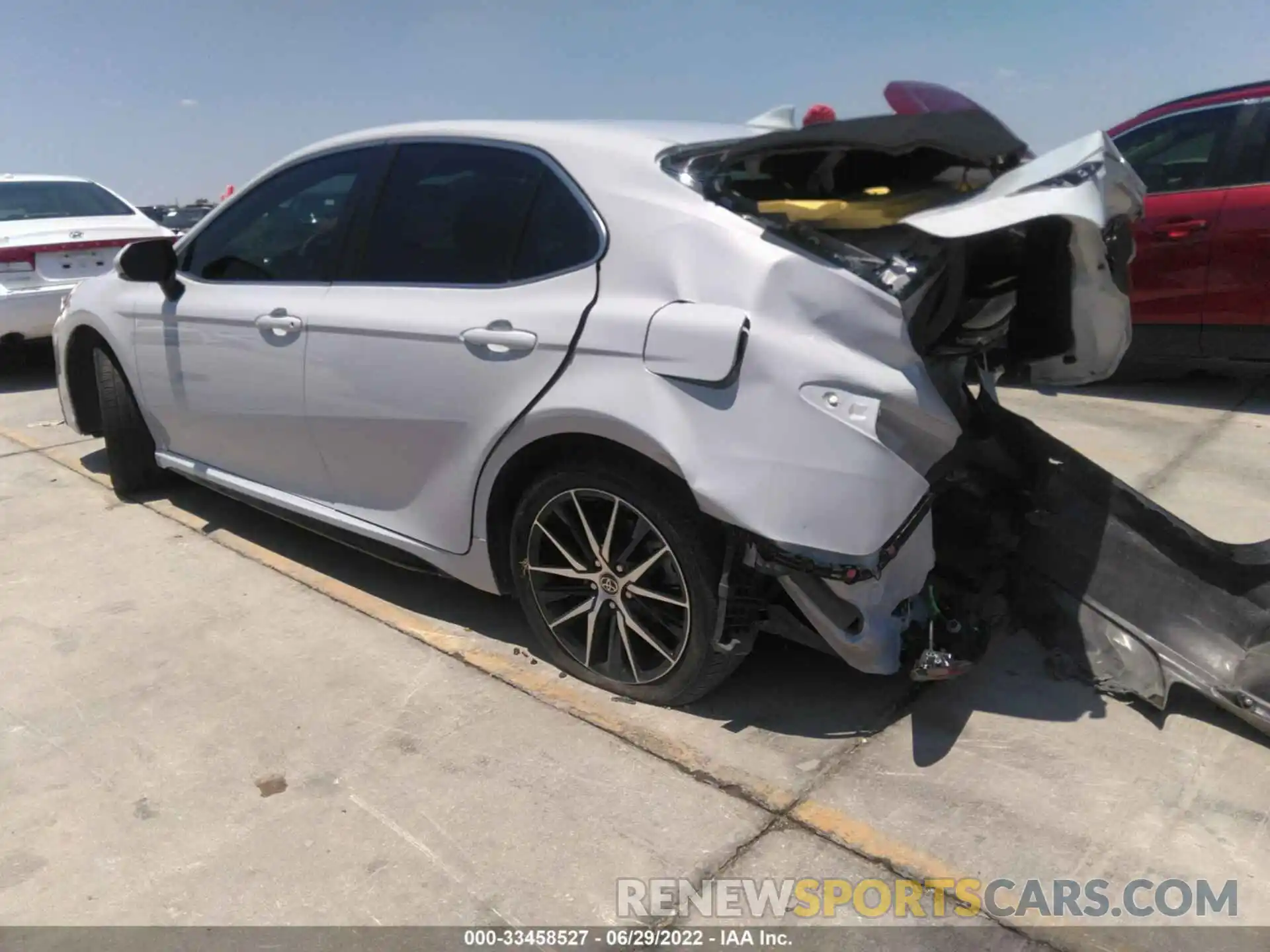 3 Photograph of a damaged car 4T1G11AK9NU019143 TOYOTA CAMRY 2022