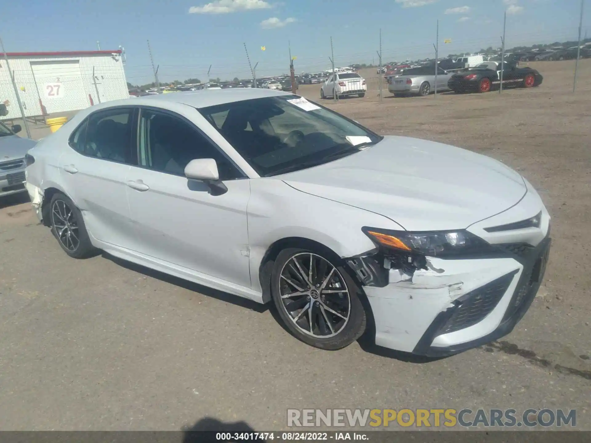 1 Photograph of a damaged car 4T1G11AK9NU036069 TOYOTA CAMRY 2022