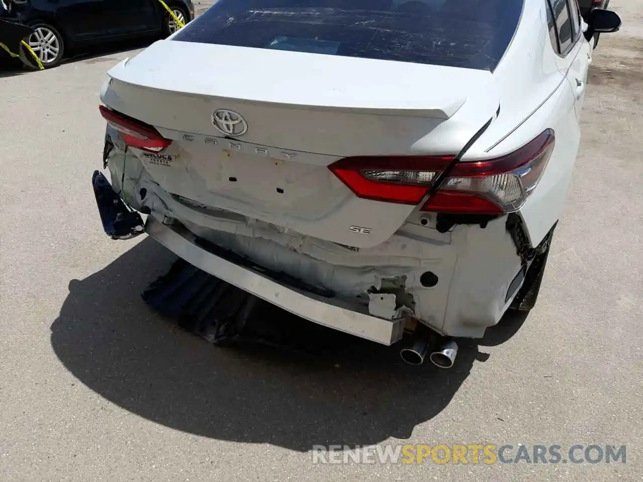 9 Photograph of a damaged car 4T1G11AK9NU499233 TOYOTA CAMRY 2022