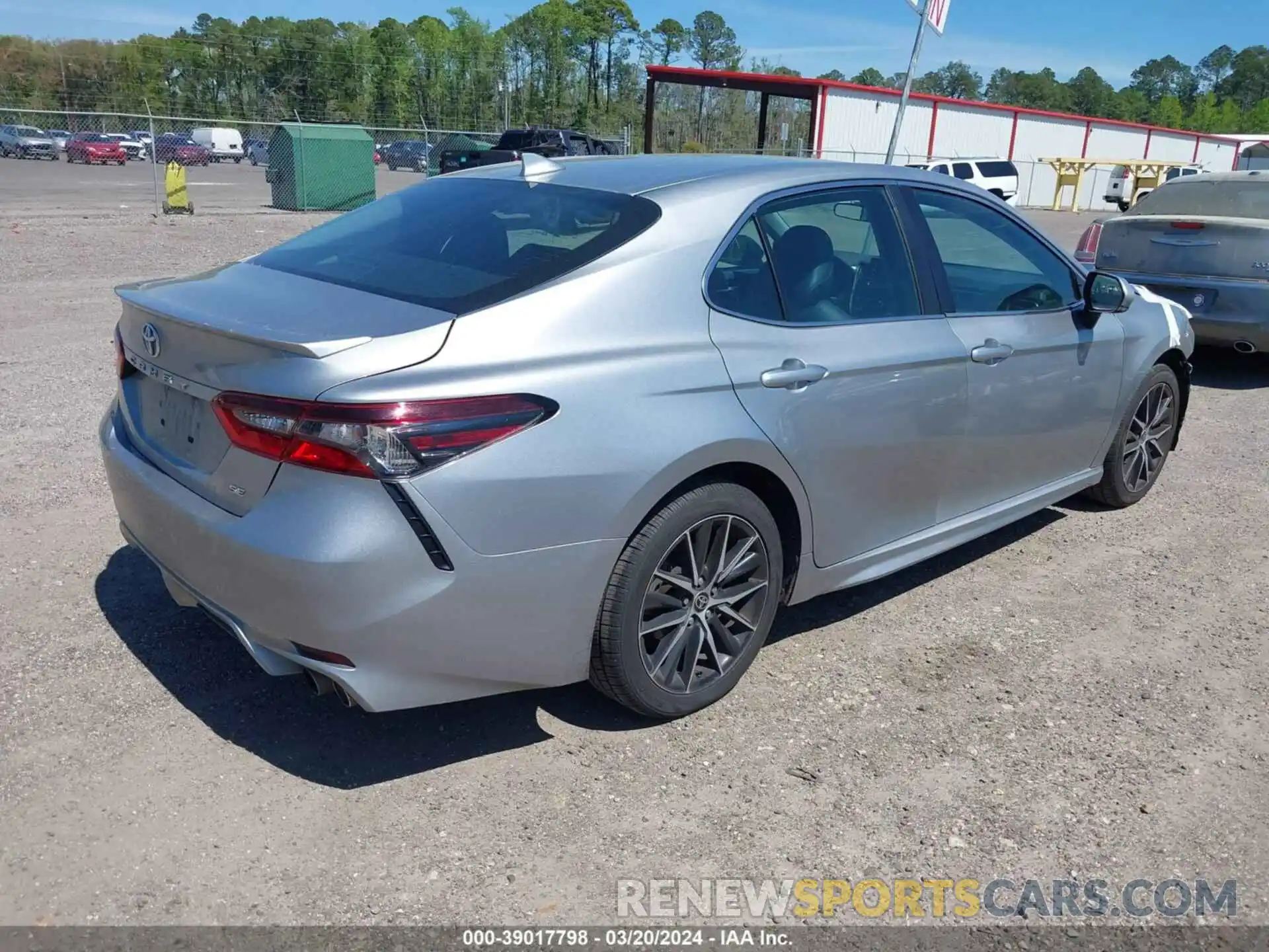 4 Photograph of a damaged car 4T1G11AK9NU621217 TOYOTA CAMRY 2022