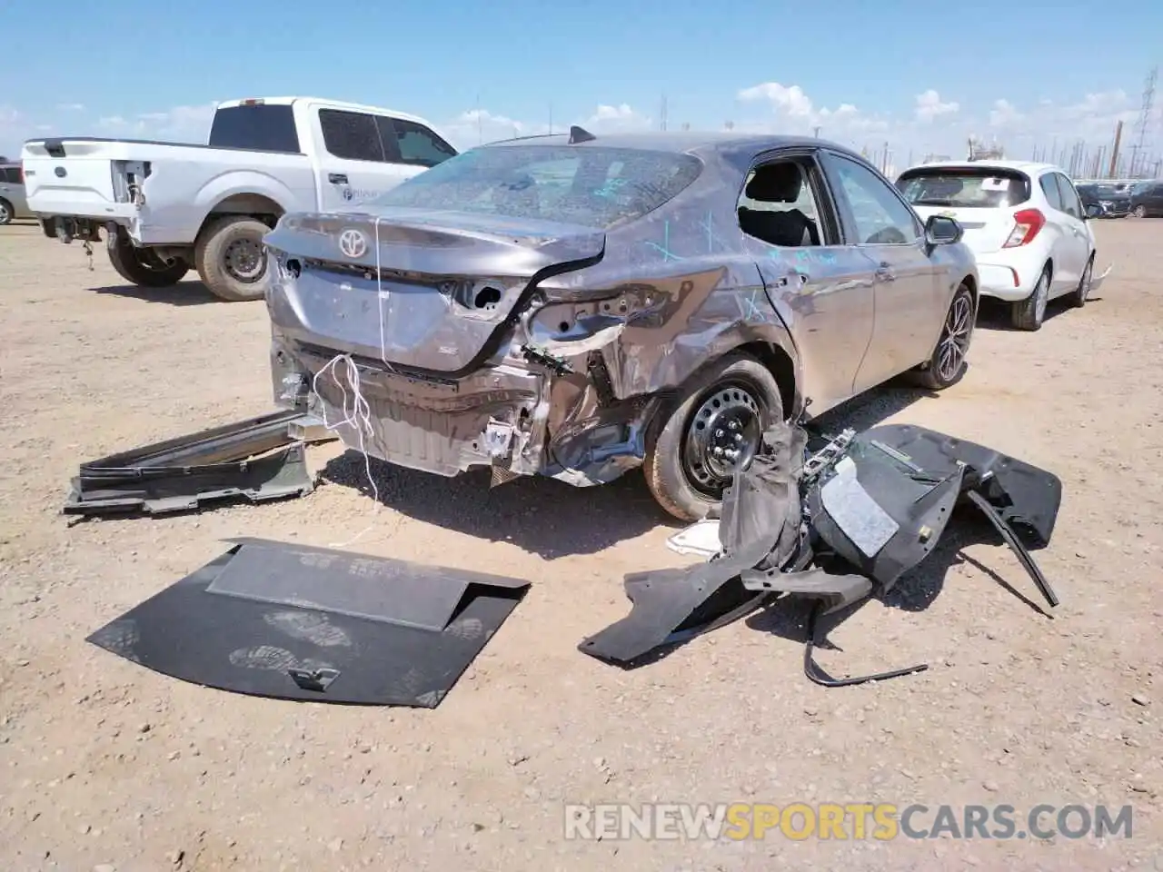 9 Photograph of a damaged car 4T1G11AK9NU633612 TOYOTA CAMRY 2022