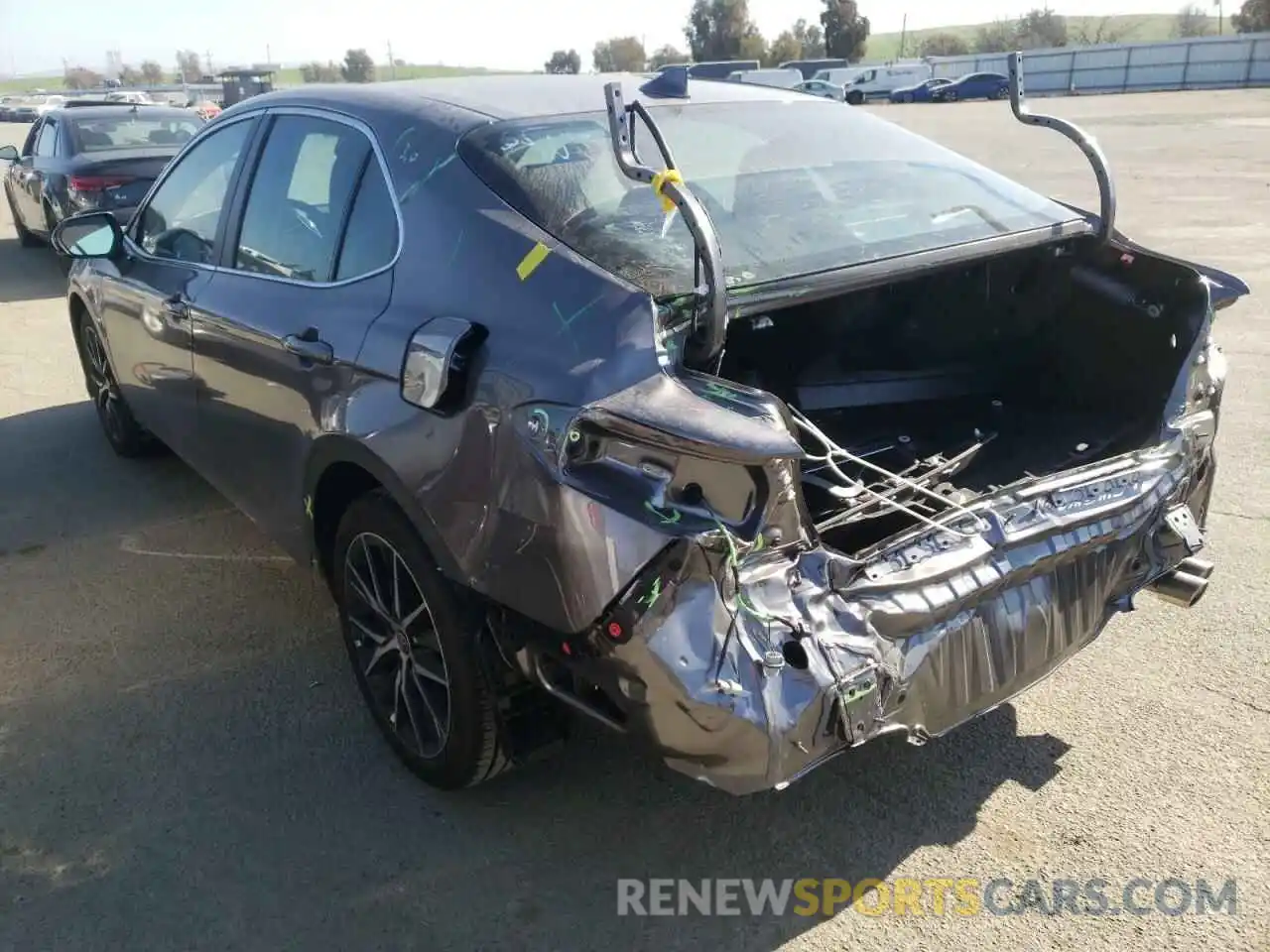 3 Photograph of a damaged car 4T1G11AK9NU638048 TOYOTA CAMRY 2022