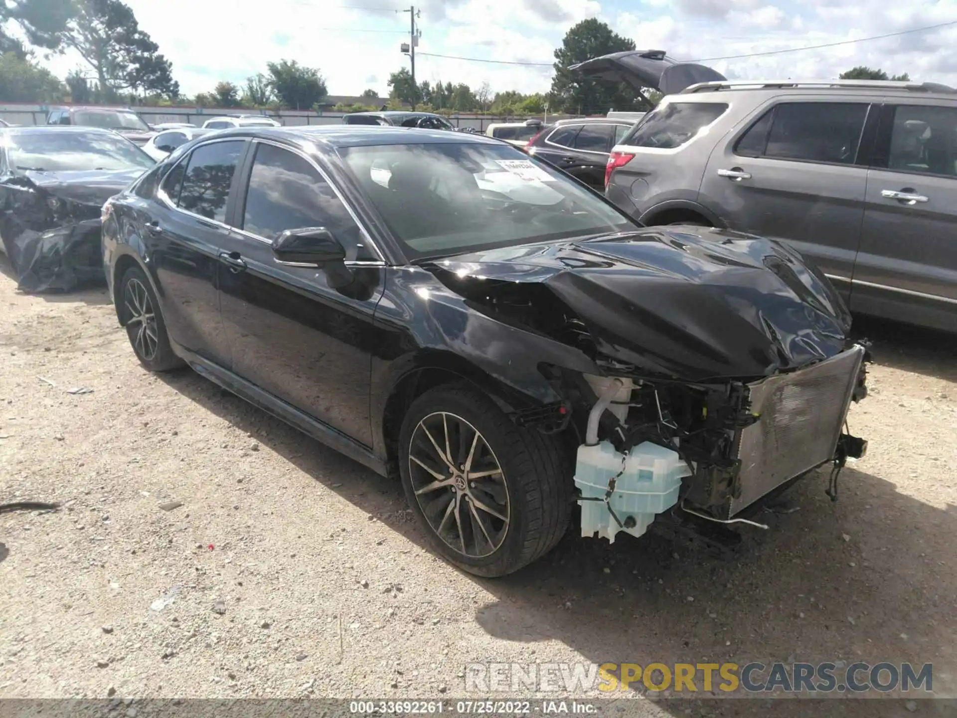 1 Photograph of a damaged car 4T1G11AK9NU640740 TOYOTA CAMRY 2022