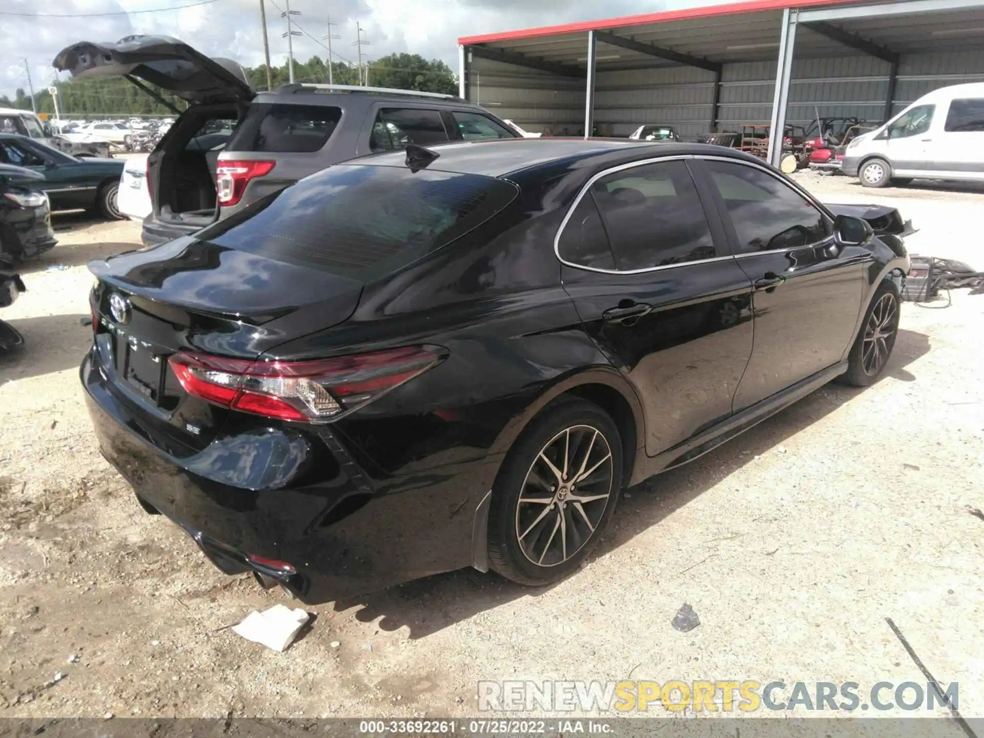 4 Photograph of a damaged car 4T1G11AK9NU640740 TOYOTA CAMRY 2022