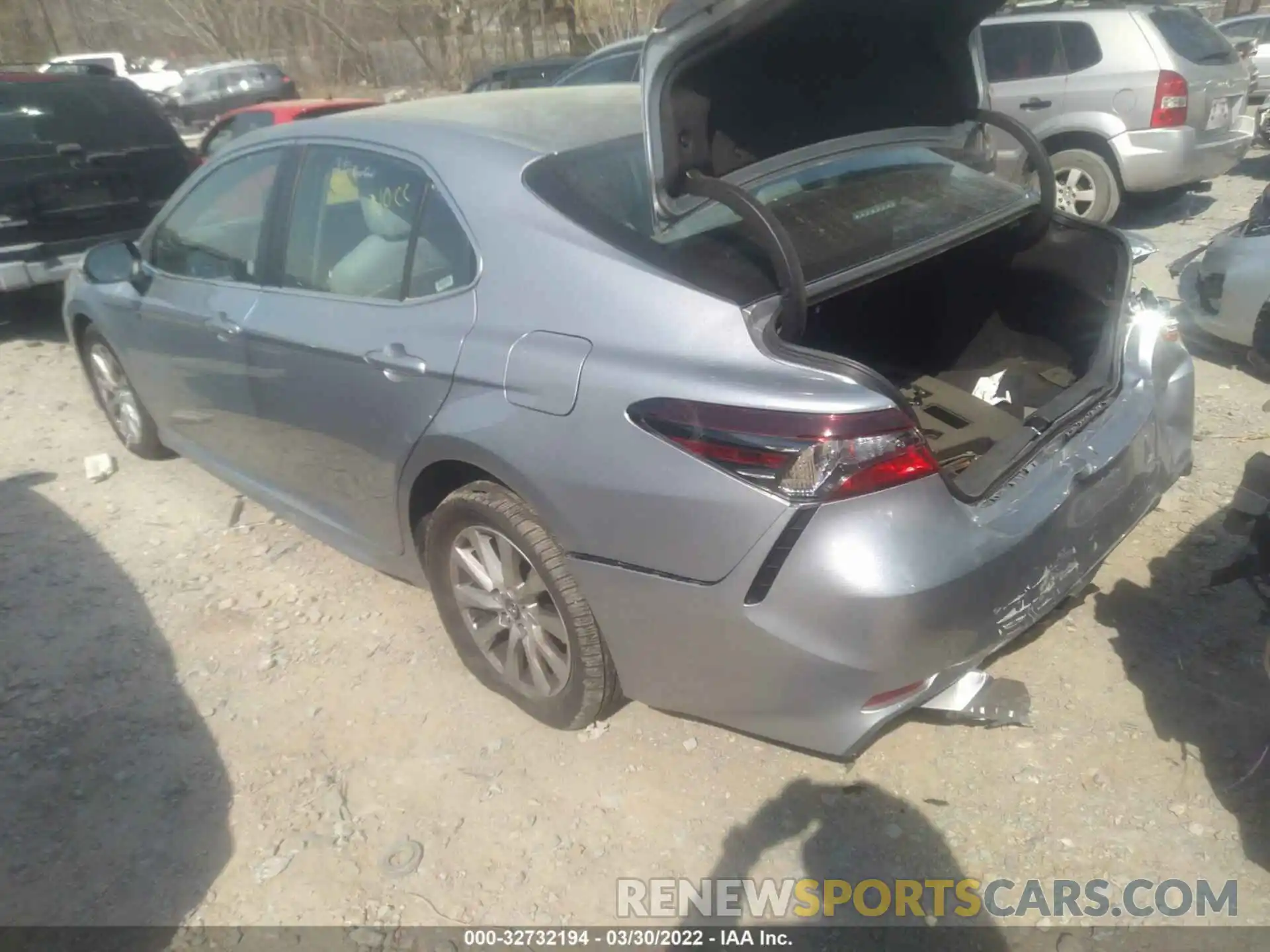 3 Photograph of a damaged car 4T1G11AK9NU662768 TOYOTA CAMRY 2022