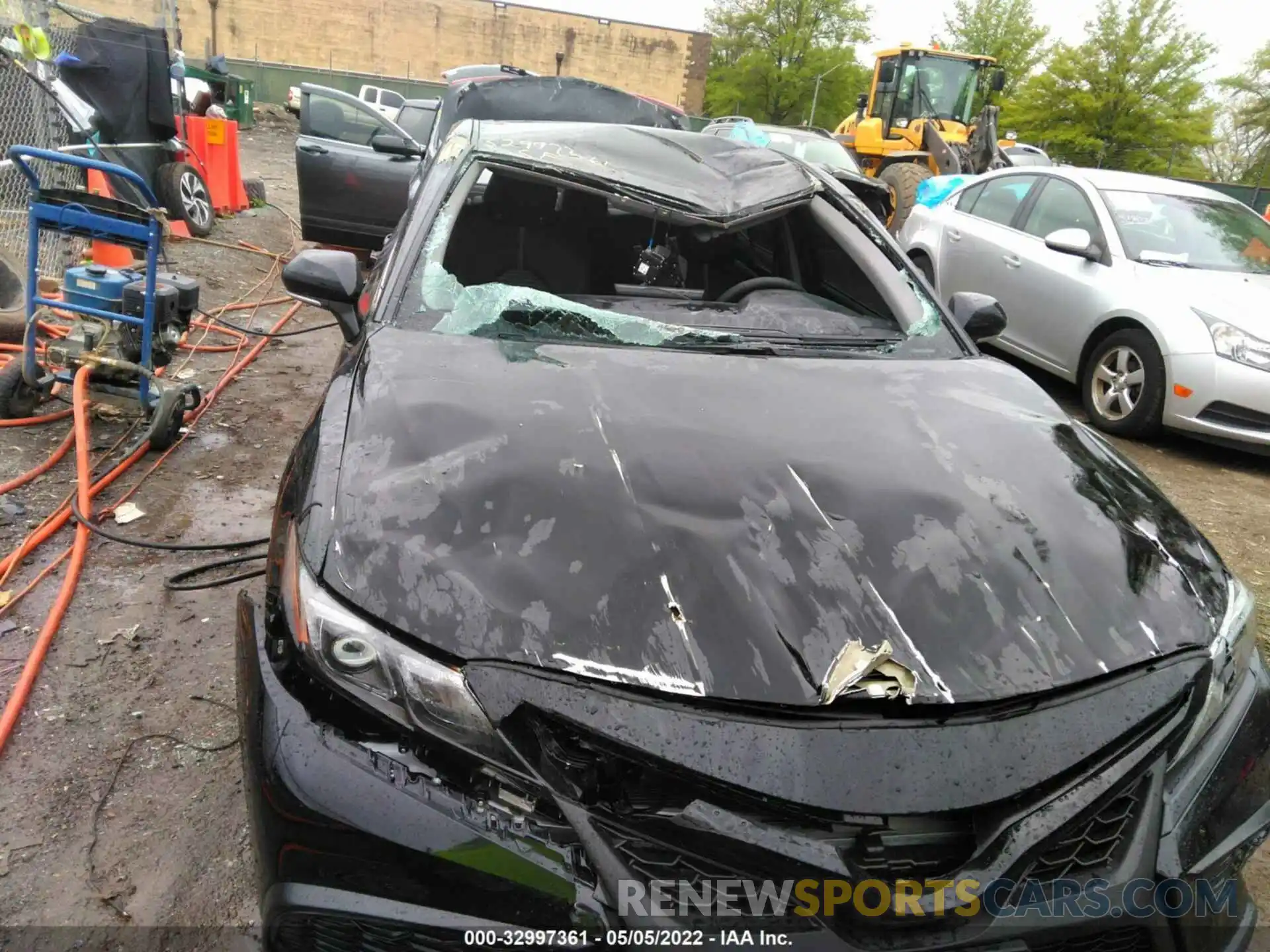 6 Photograph of a damaged car 4T1G11AK9NU669512 TOYOTA CAMRY 2022