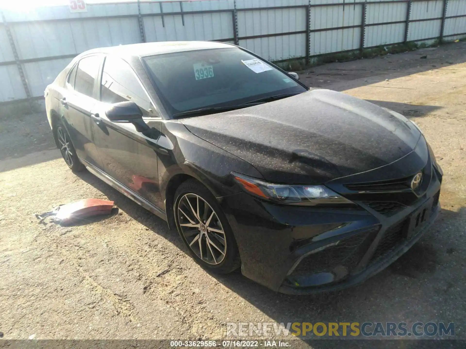 1 Photograph of a damaged car 4T1G11AK9NU672927 TOYOTA CAMRY 2022