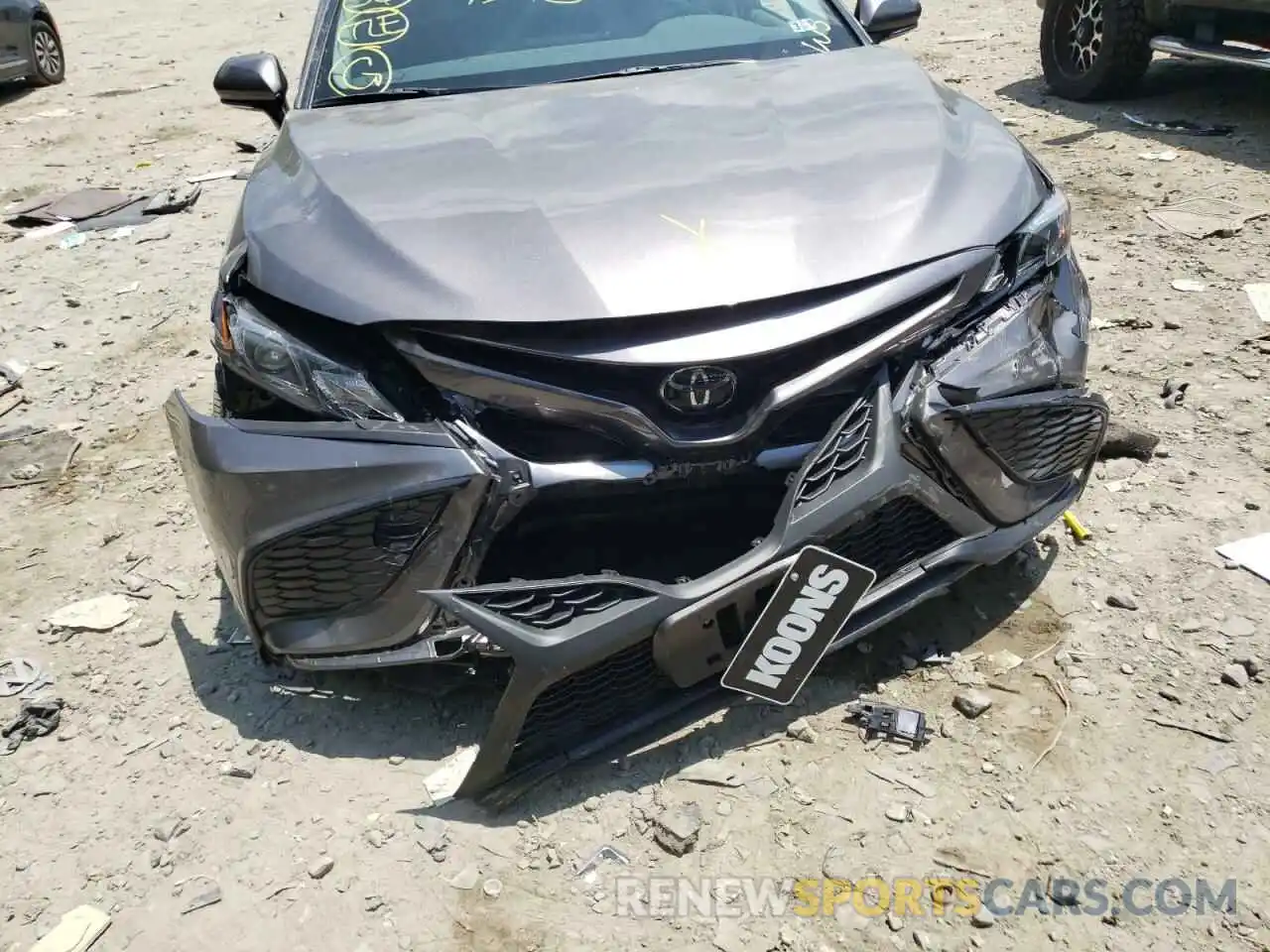 9 Photograph of a damaged car 4T1G11AK9NU677562 TOYOTA CAMRY 2022