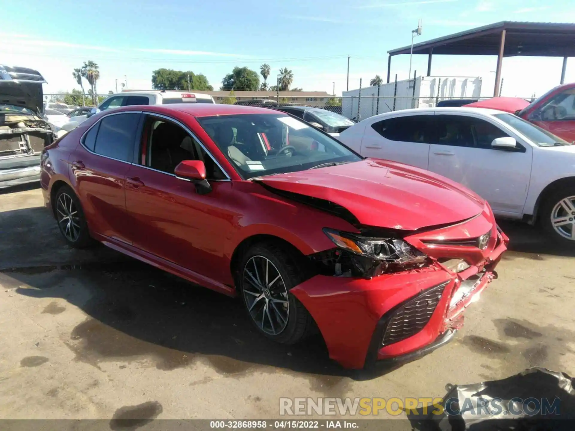 1 Photograph of a damaged car 4T1G11AKXNU004456 TOYOTA CAMRY 2022