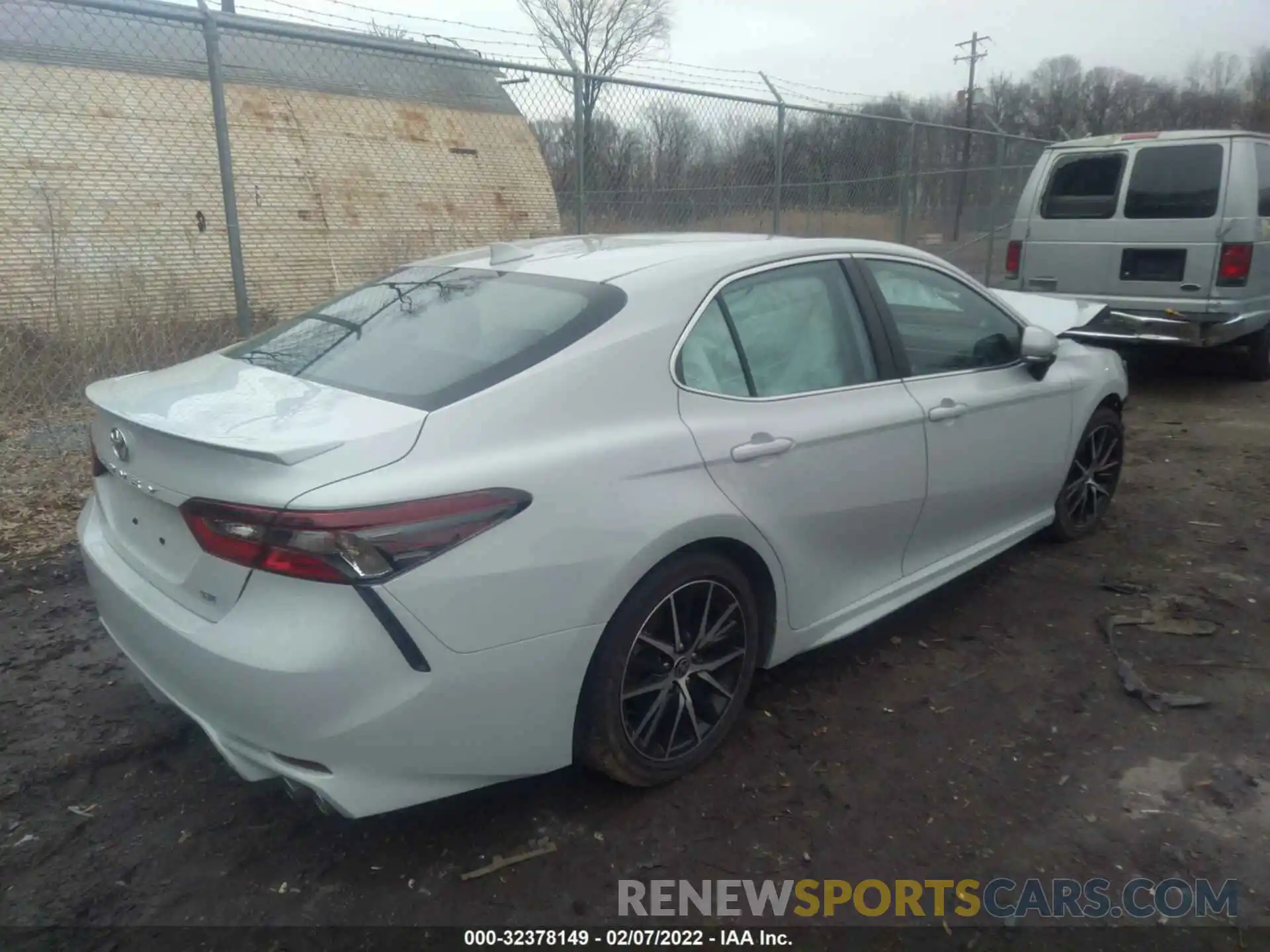 4 Photograph of a damaged car 4T1G11AKXNU007101 TOYOTA CAMRY 2022