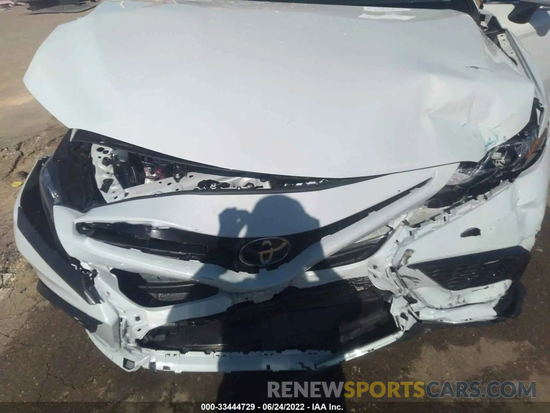 10 Photograph of a damaged car 4T1G11AKXNU021838 TOYOTA CAMRY 2022