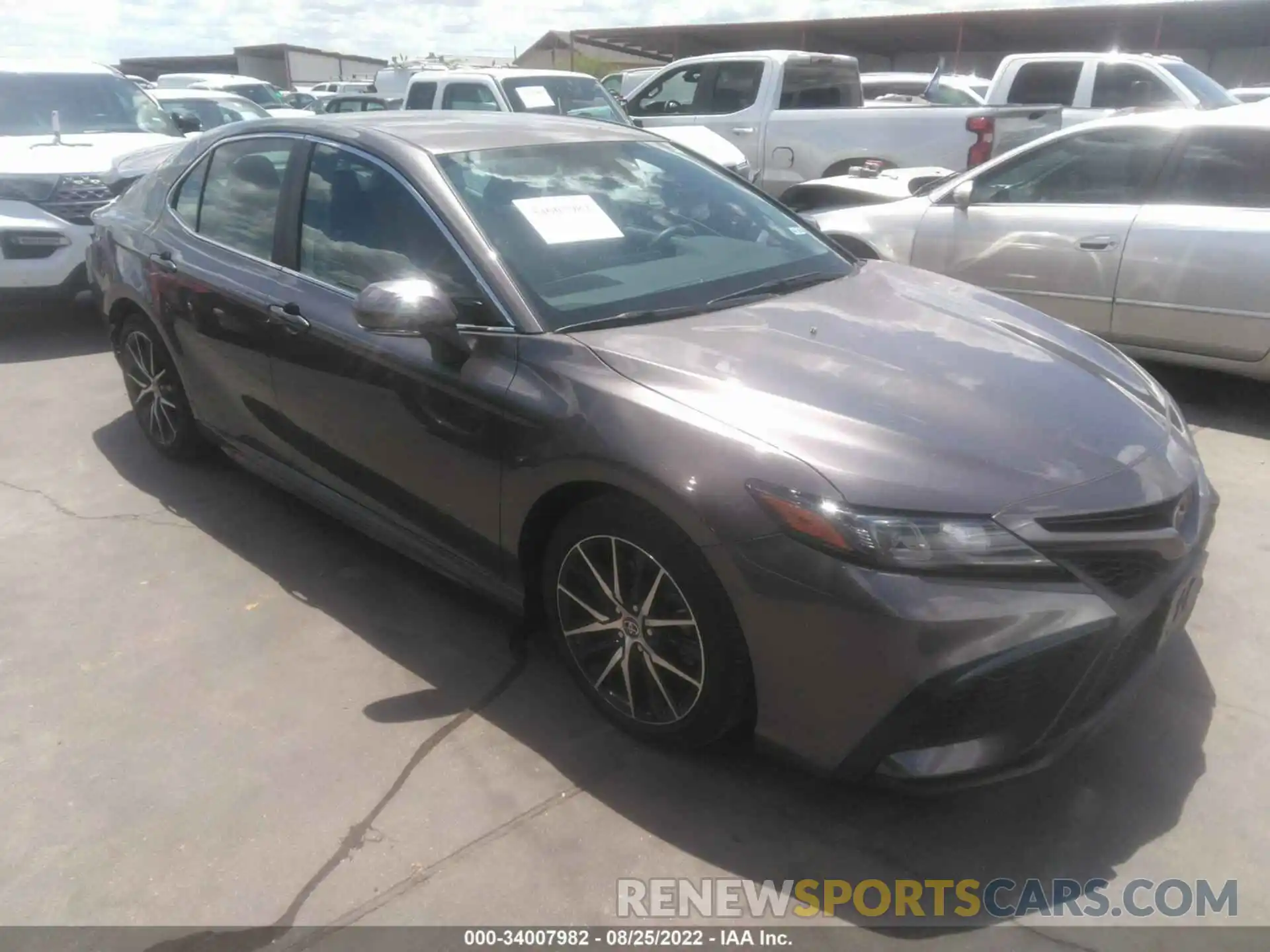 1 Photograph of a damaged car 4T1G11AKXNU029793 TOYOTA CAMRY 2022