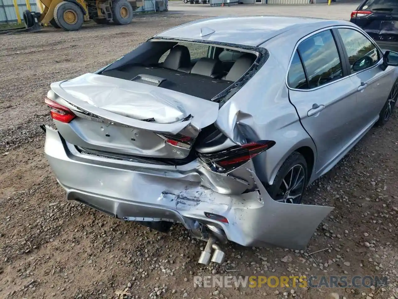 9 Photograph of a damaged car 4T1G11AKXNU052250 TOYOTA CAMRY 2022